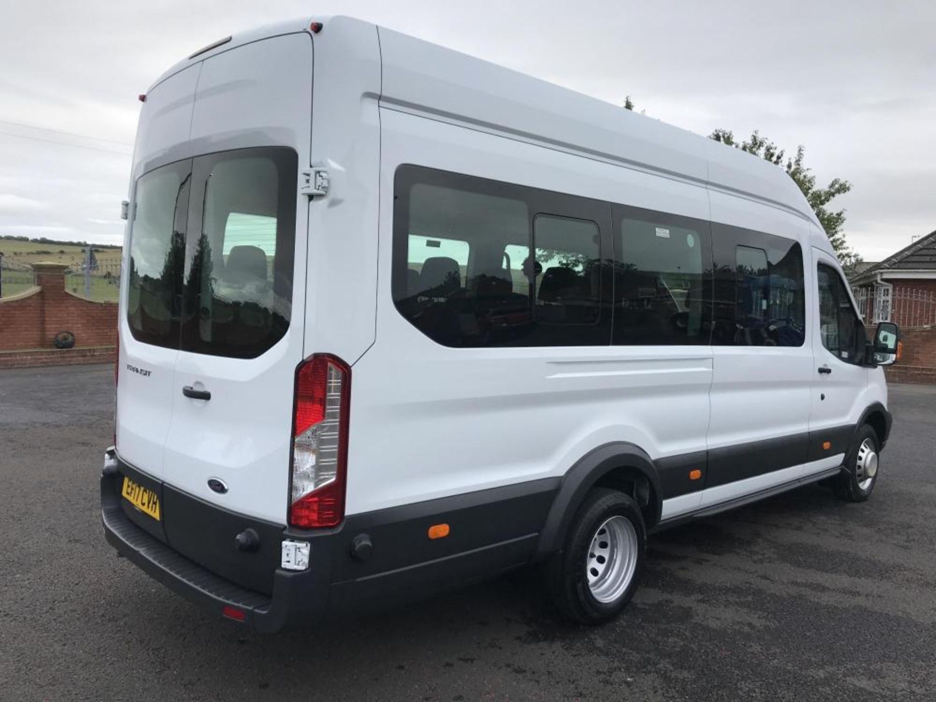 2017/17 REG FORD TRANSIT 460 ECONETIC TECH 2.2 DIESEL WHITE 17 SEAT MINIBUS, SHOWING 0 FORMER KEEPER - Image 4 of 17