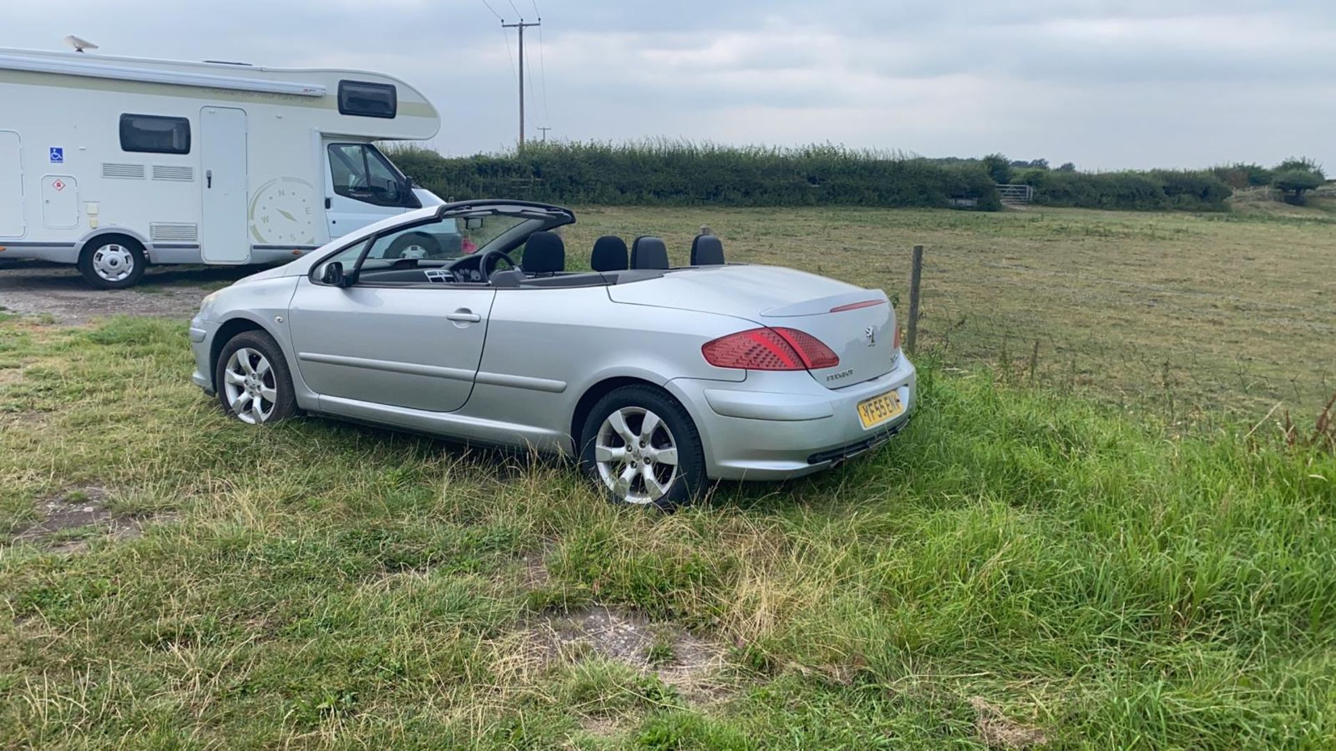 2005/55 REG PEUGEOT 307 CC S 2.0 PETROL CABRIOLET SILVER, SHOWING 4 FORMER KEEPERS *NO VAT* - Image 8 of 11