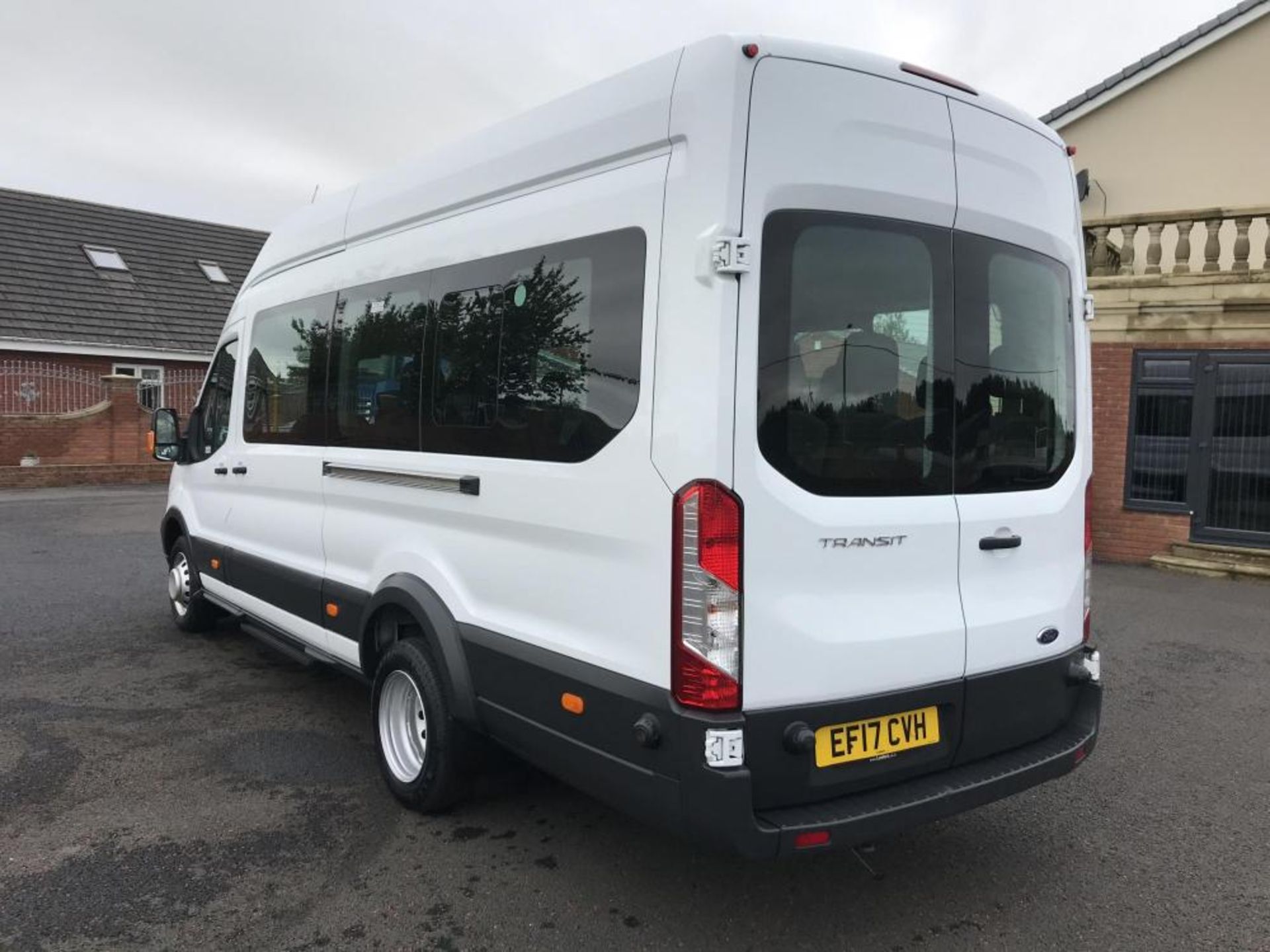 2017/17 REG FORD TRANSIT 460 ECONETIC TECH 2.2 DIESEL WHITE 17 SEAT MINIBUS, SHOWING 0 FORMER KEEPER - Image 3 of 17