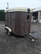 ONE 4 WHEEL VINTAGE HORSE BOX, IDEAL FOR RESTORATION / CONVERSION TO COFFEE / COCKTAIL BAR *NO VAT*