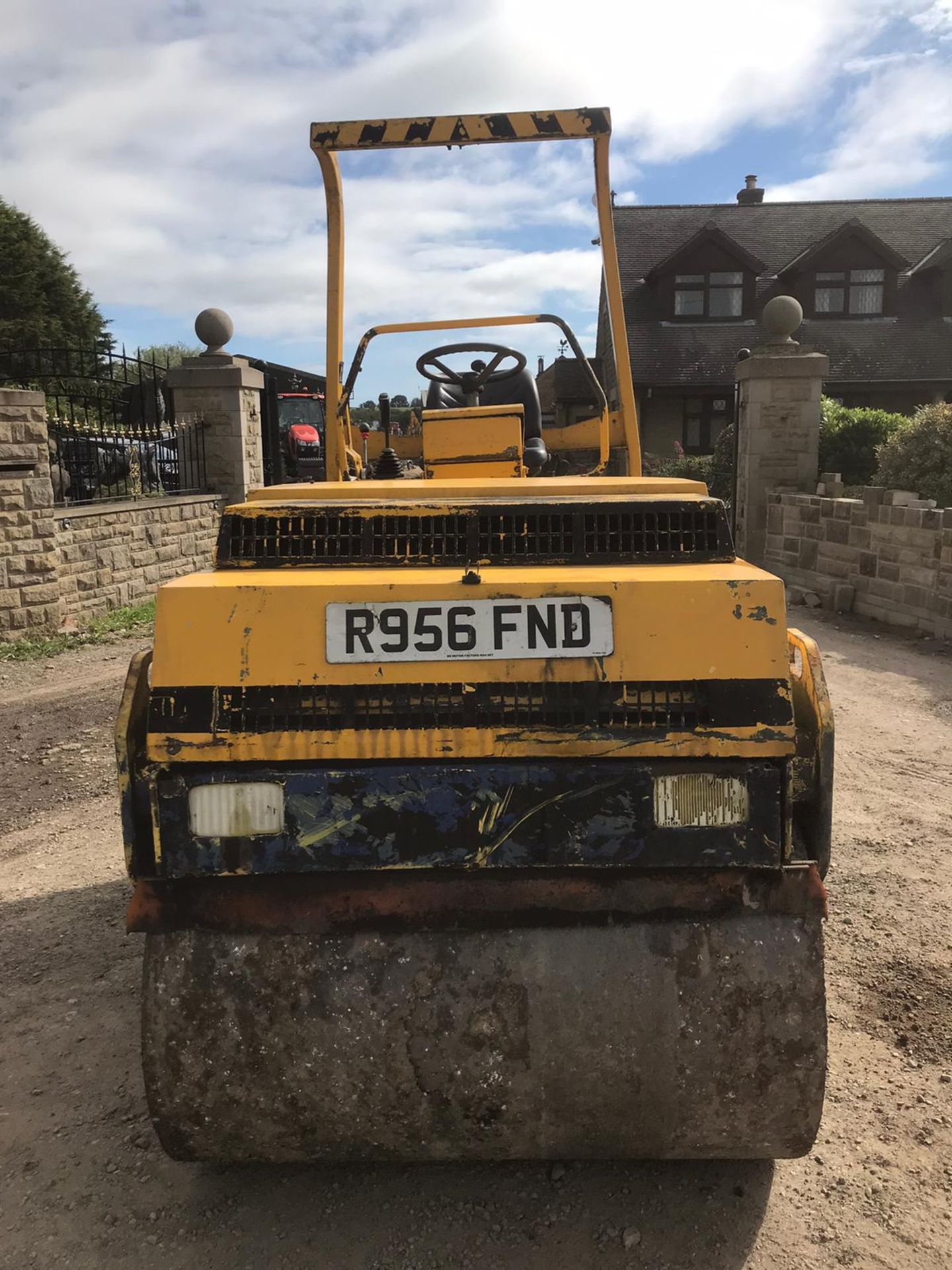 BOMAG 135AD 1350MM DRUM, RUNS, DRIVES AND VIBRATES *PLUS VAT* - Image 2 of 4