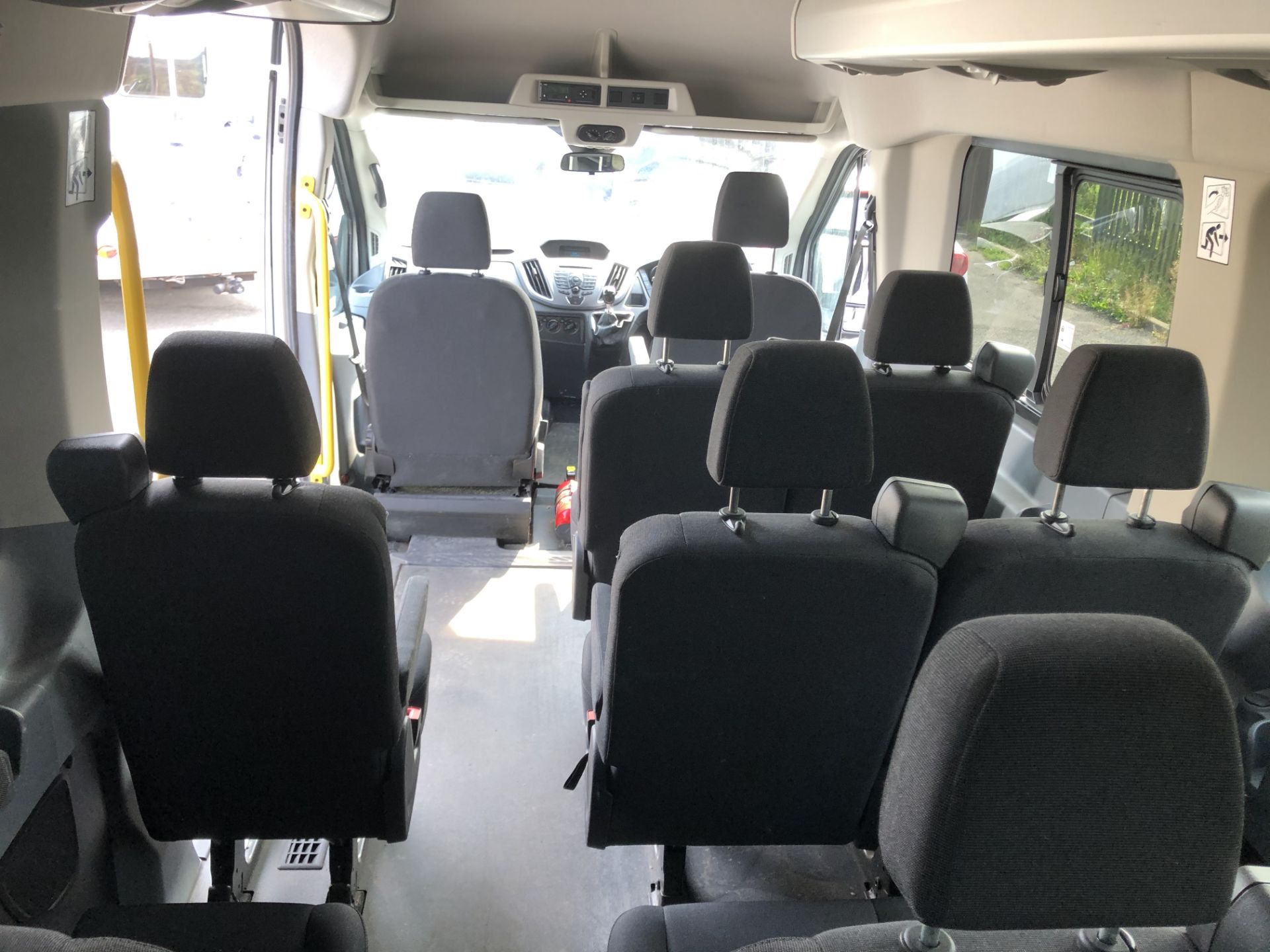 2017/17 REG FORD TRANSIT 460 TREND ECONETIC 2.2 DIESEL 17 SEAT MINIBUS, SHOWING 0 FORMER KEEPERS - Image 10 of 12
