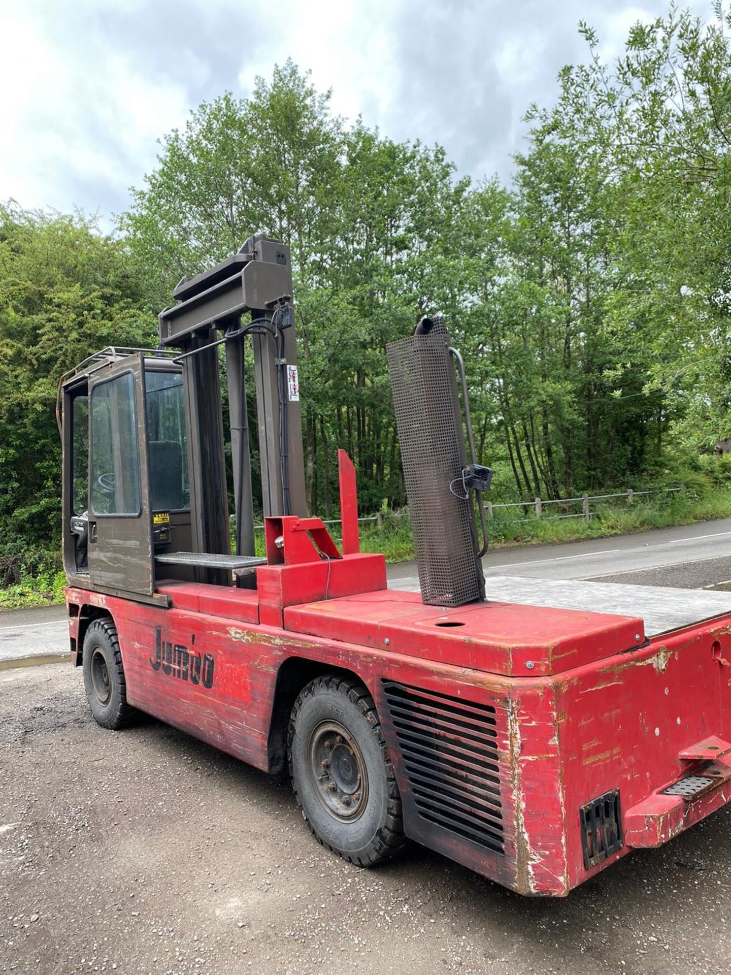 JUMBO SPREADER JU3,500 SIDE LOADER FORKLIFT, YEAR 2002, SHOWING 227 HOURS *PLUS VAT* - Image 2 of 8