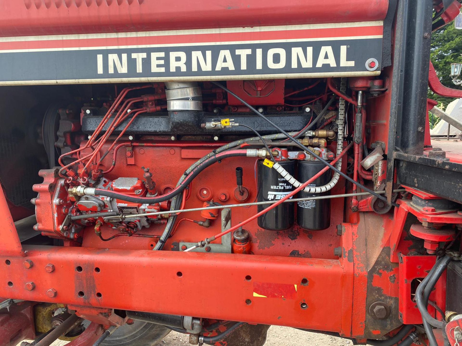CASE INTERNATIONAL 1085 PULLING TRACTOR, RUNS AND WORKS *PLUS VAT* - Image 8 of 8