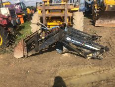 LOADER WITH BRACKETS, CAME OF A MASSEY FERGUSON 690 *NO VAT*