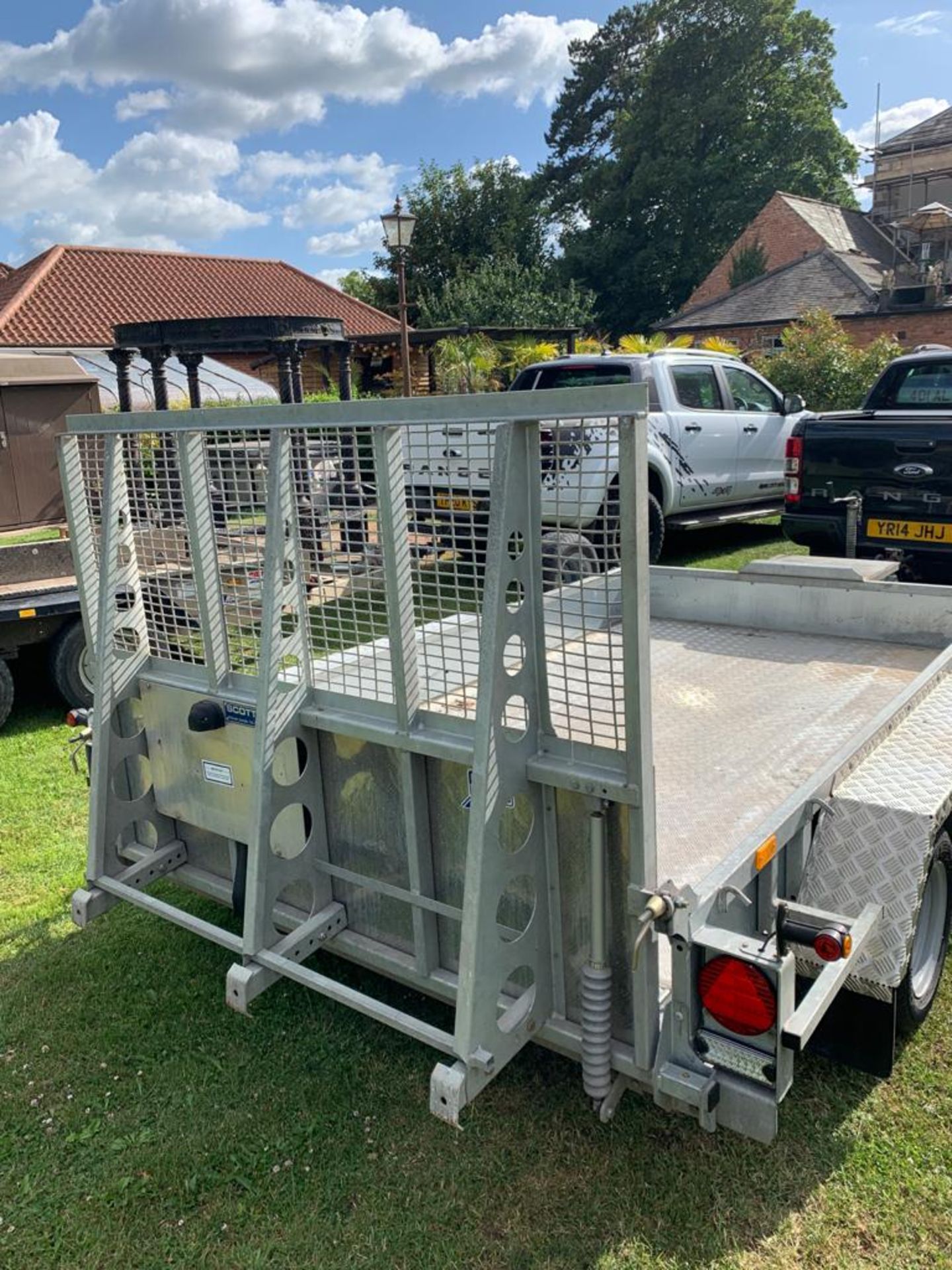 IFOR WILLIAMS 10FT X 6FT TWIN AXLE 3500KG PLANT TRAILER, YEAR 2018, JUST BEEN SERVICE BY MAIN DEALER - Image 6 of 15