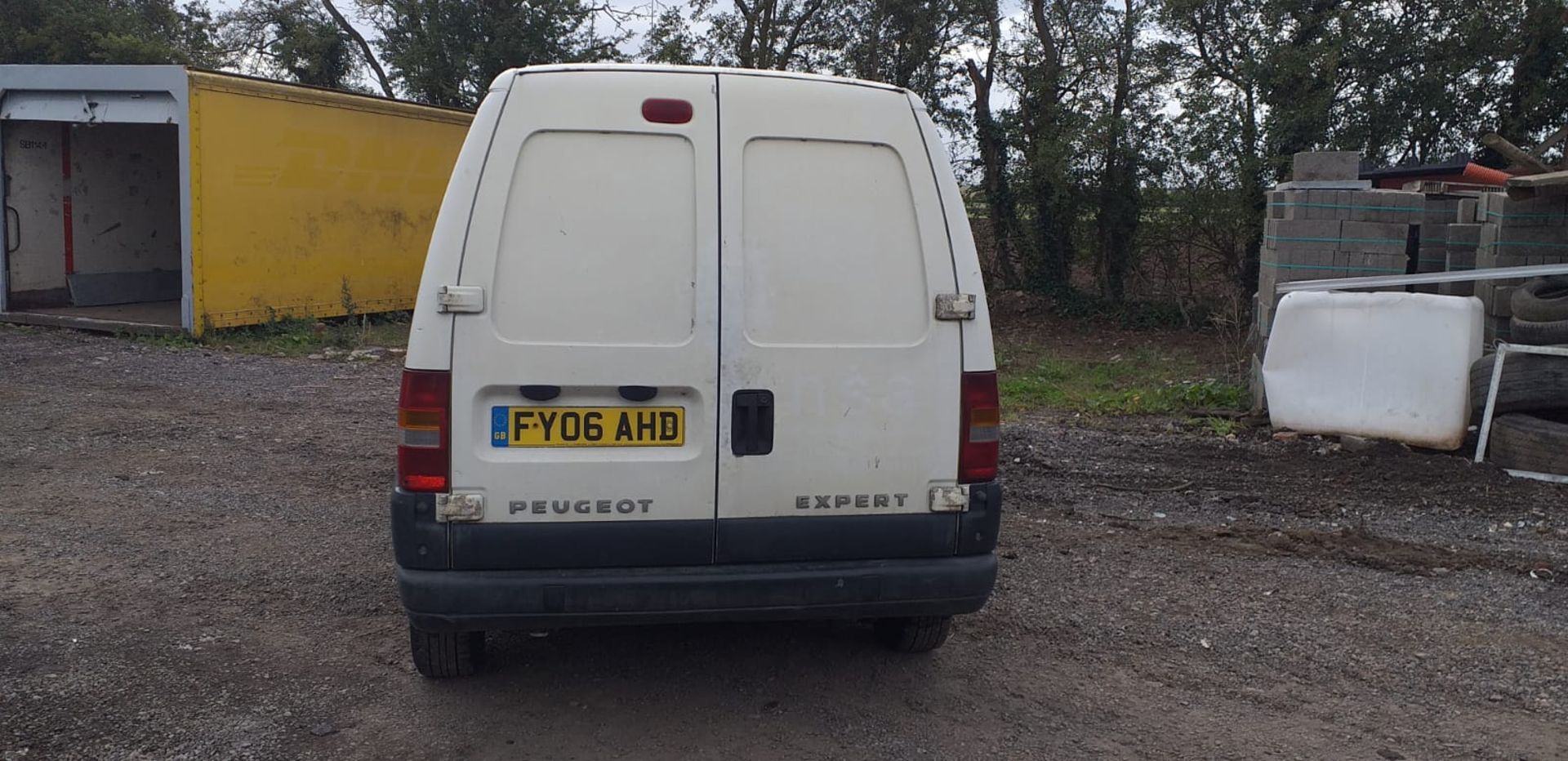 2006/06 REG PEUGEOT EXPERT 815D 1.9 DIESEL WHITE PANEL VAN, SHOWING 3 FORMER KEEPERS *NO VAT* - Image 4 of 6