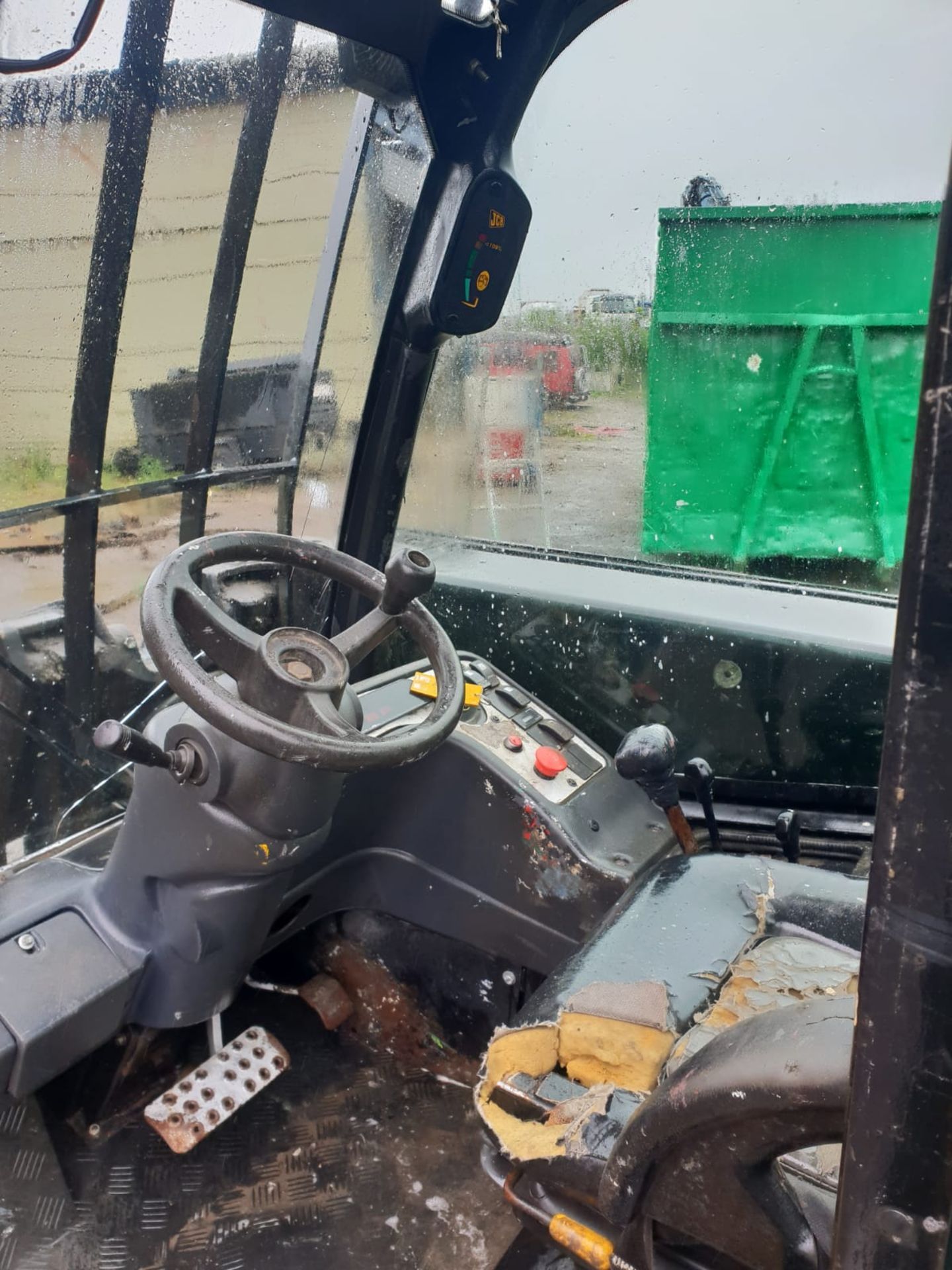 JCB 30D TELEHANDLER FULL WORKING ORDER, STARTS FIRST TOUCH OF THE KEY, RUNS, DRIVES, BOOMS OUT - Image 6 of 9