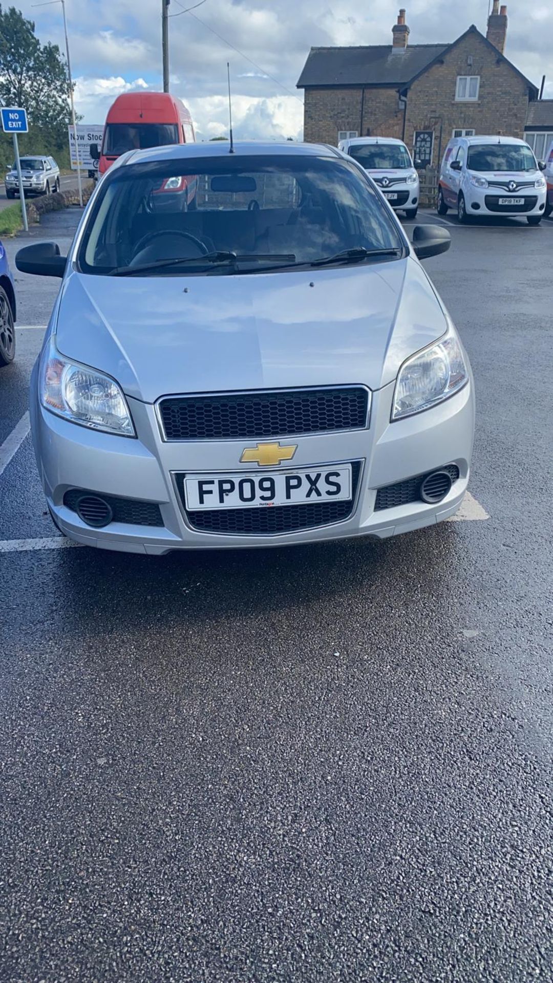 2009/09 REG CHEVROLET AVEO S 1.2 PETROL SILVER 5 DOOR HATCHBACK, SHOWING 3 FORMER KEEPERS *NO VAT* - Image 2 of 9