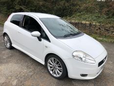 2008/08 REG FIAT PUNTO SPORTING M-JET 1.9 DIESEL WHITE 3 DOOR HATCHBACK *NO VAT*