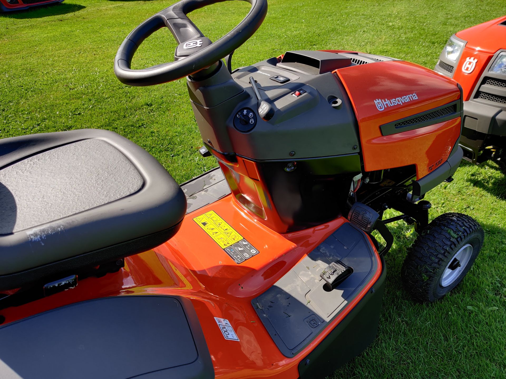 2020 BRAND NEW HUSQVARNA TC130 ROTARY RIDE ON LAWN MOWER (REAR DISCHARGE) C/W COLLECTOR *PLUS VAT* - Image 9 of 10