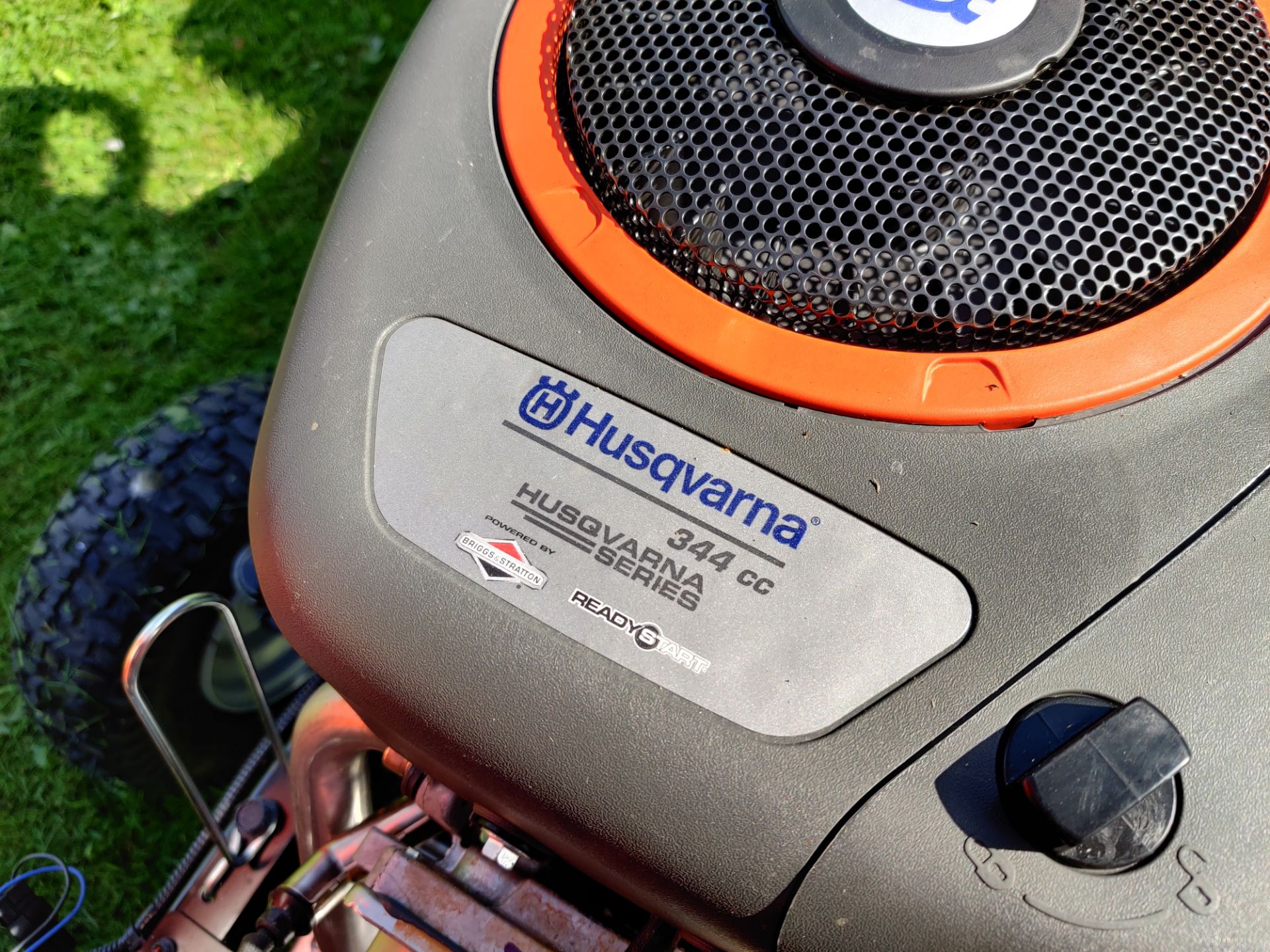 2020 BRAND NEW HUSQVARNA TC130 ROTARY RIDE ON LAWN MOWER (REAR DISCHARGE) C/W COLLECTOR *PLUS VAT* - Image 5 of 10