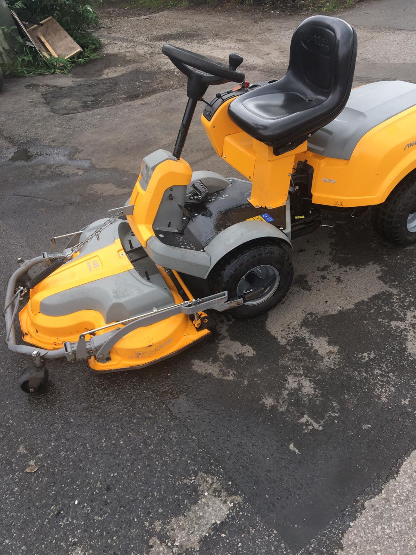 STIGA PARK 740 PWX ARTICULATED RIDE ON LAWN MOWER, RUNS AND WORKS, SHOWING 126 HOURS *NO VAT* - Image 5 of 15