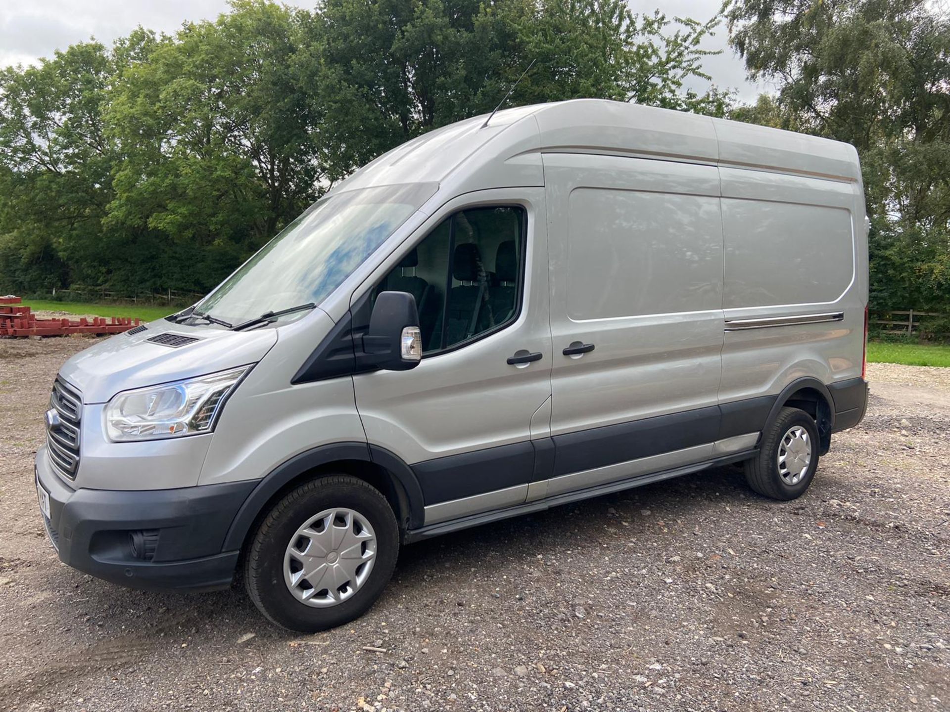 2016/16 REG FORD TRANSIT 350 TREND 2.2 DIESEL SILVER PANEL VAN, SHOWING 0 FORMER KEEPERS *NO VAT* - Image 3 of 10