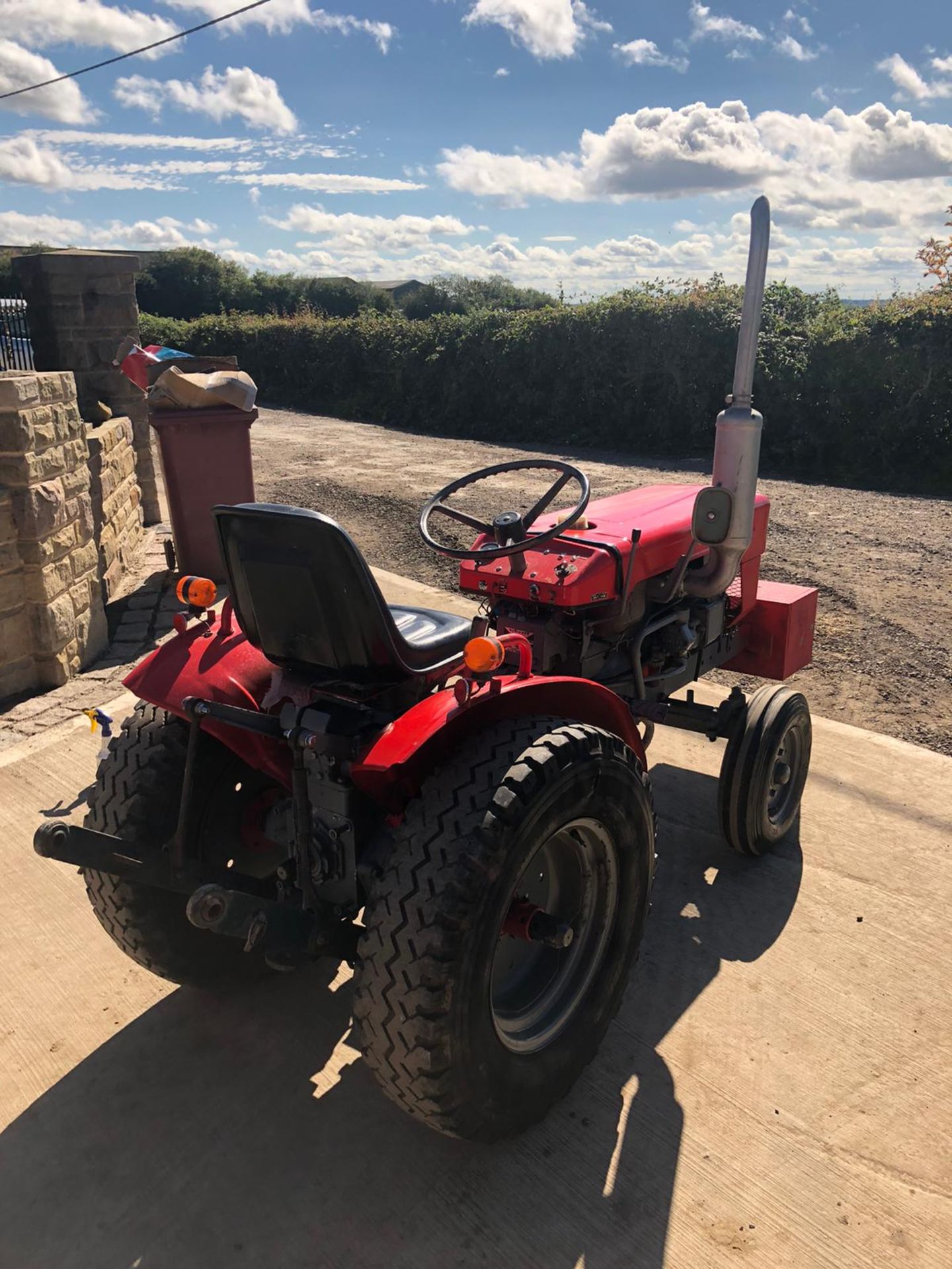 YANMAR YM1300 COMPACT TRACTOR, RUNS AND DRIVES *NO VAT* - Image 5 of 5