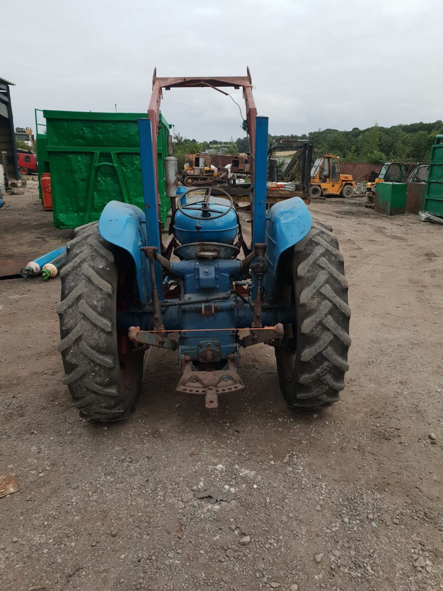 FORDSON MAJOR DIESEL TRACTOR GOOD WORKING ORDER, EVERYTHING WORKING FINE *NO VAT* - Image 2 of 7