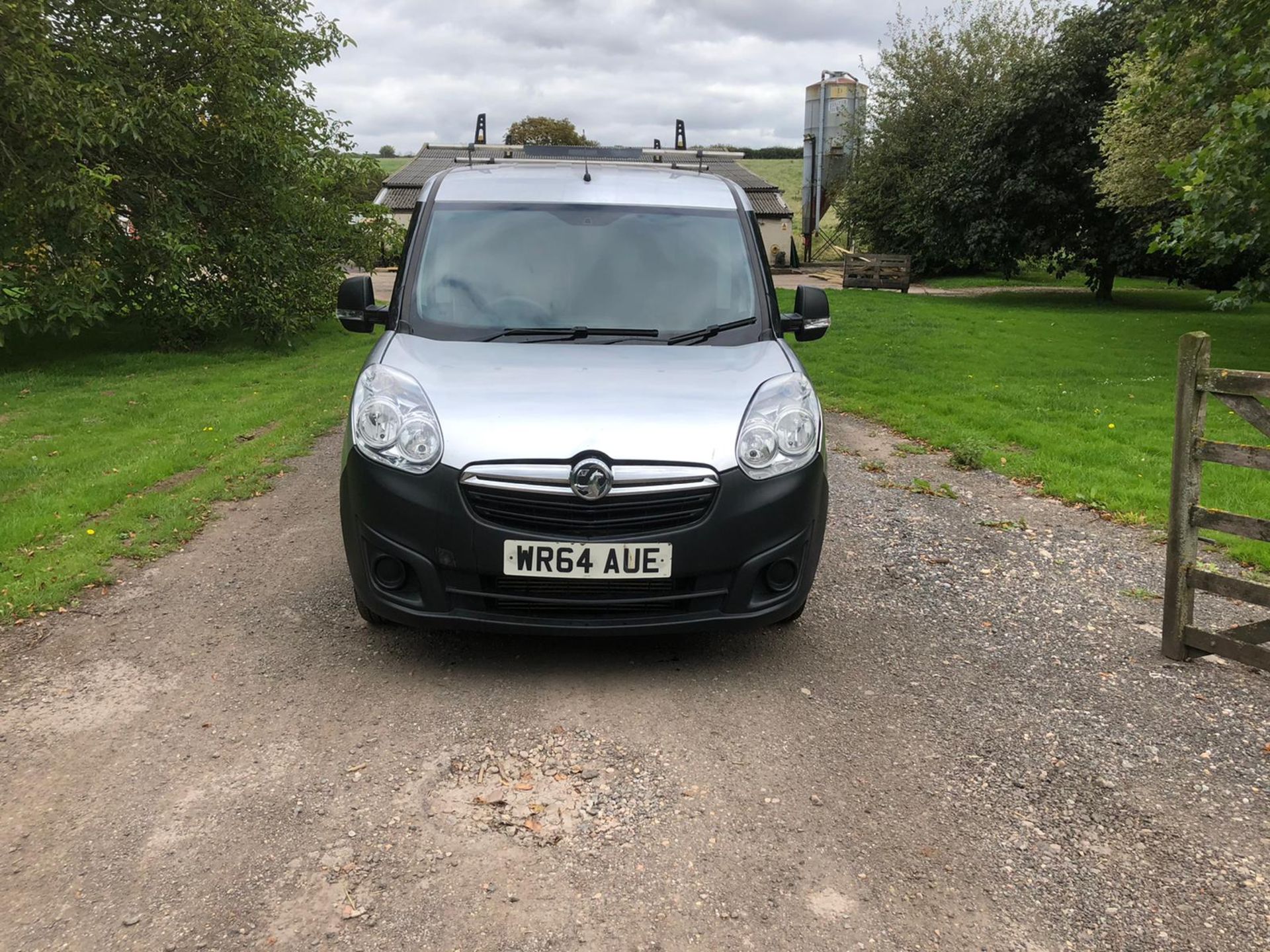 2014/64 REG VAUXHALL COMBO 2000 L1H1 CDTI SS ECOFLEX 1.25 DIESEL PANEL VAN, SHOWING 2 FORMER KEEPERS - Image 2 of 10