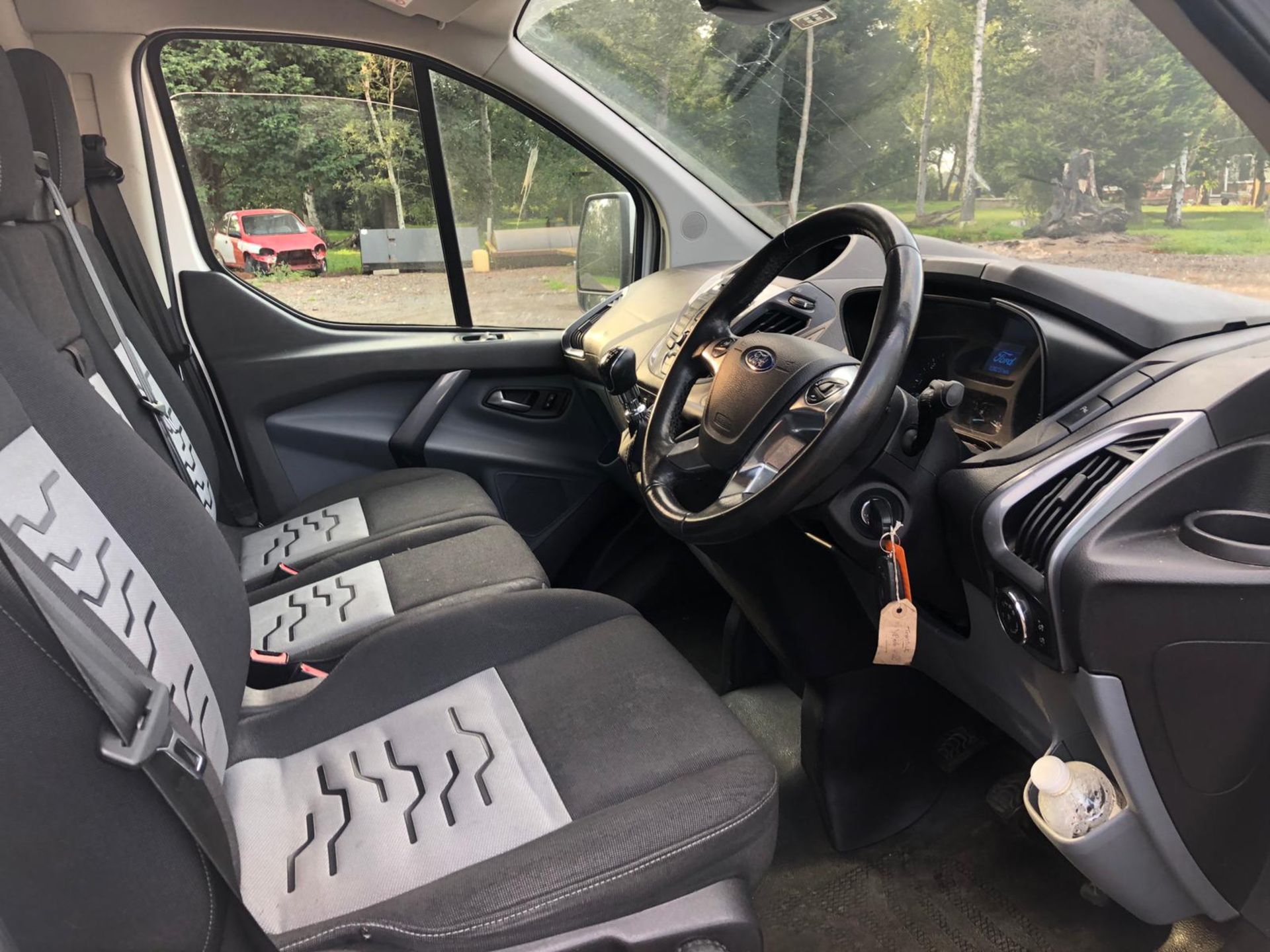 2016/66 REG FORD TRANSIT CUSTOM 290 LIMITED 2.0 DIESEL WHITE PANEL VAN, SHOWING 2 FORMER KEEPERS - Image 10 of 10