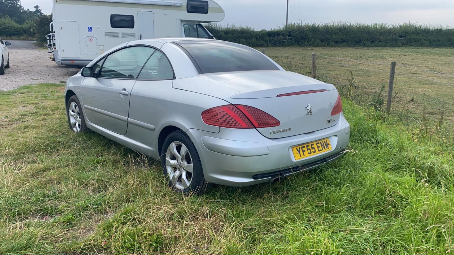 2005/55 REG PEUGEOT 307 CC S 2.0 PETROL CABRIOLET SILVER, SHOWING 4 FORMER KEEPERS *NO VAT* - Image 5 of 11