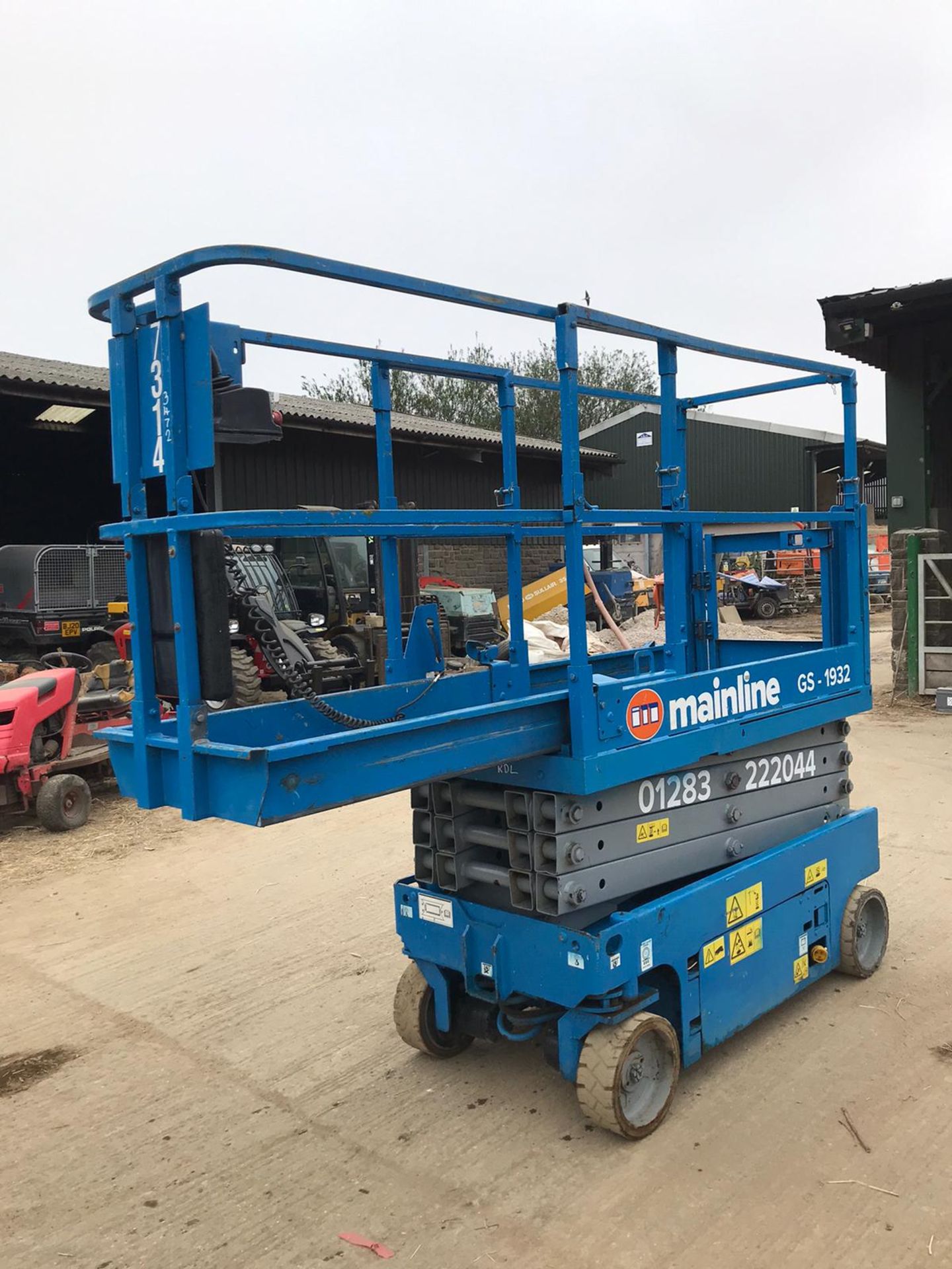 2010 GENIE GS-1932 SCISSOR LIFT, RUNS, DRIVES AND LIFTS, SHOWING 220 HOURS *PLUS VAT* - Image 5 of 5