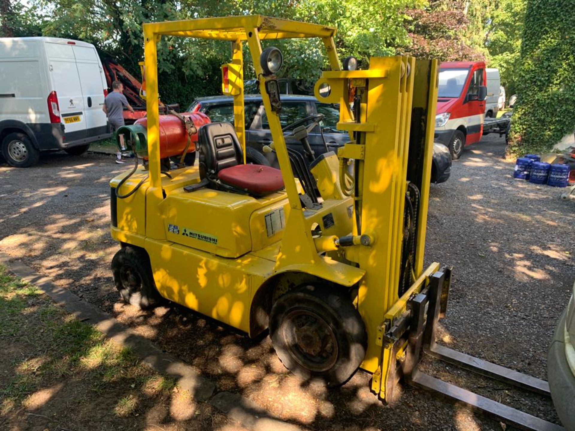 MITSUBISHI FG25 2.5 TON CONTAINER SPEC YELLOW GAS POWERED FORKLIFT *PLUS VAT*