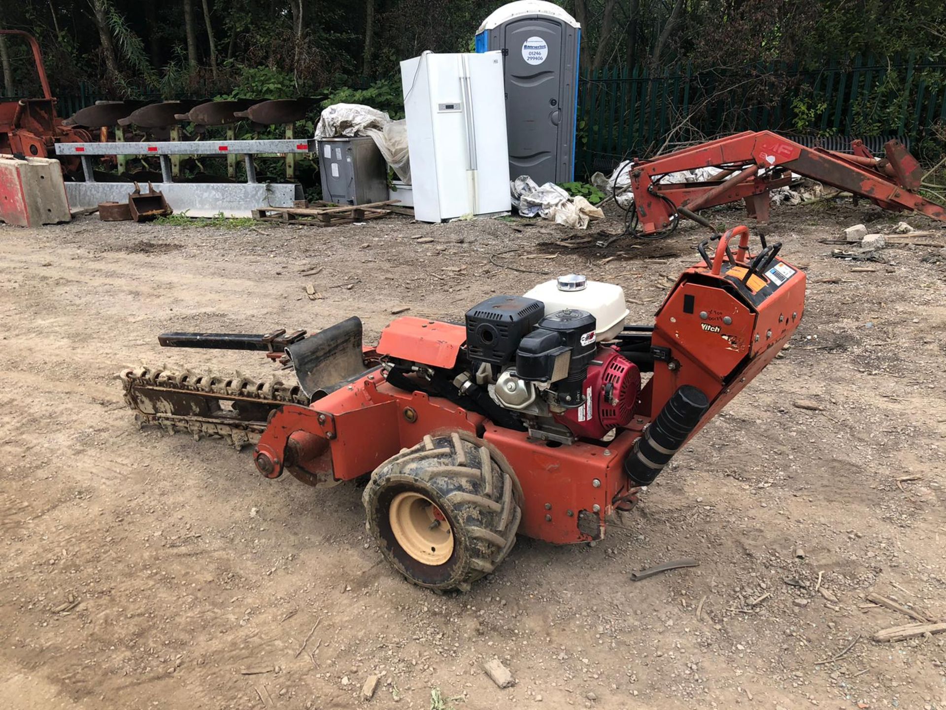 DITCH WITCH WALK BEHIND TRENCHER, RUNS, DRIVES AND DIGS *PLUS VAT* - Image 4 of 4