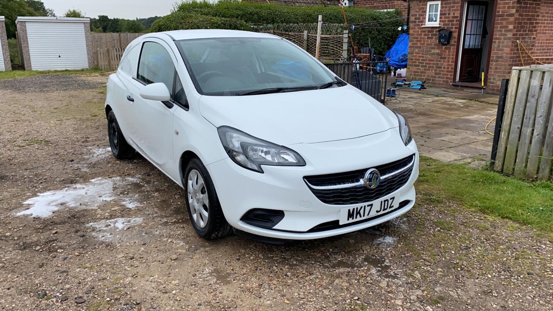 2017/17 REG VAUXHALL CORSA CDTI S/S 1.25 DIESEL CAR DERIVED VAN WHITE, SHOWING 1 FORMER KEEPER