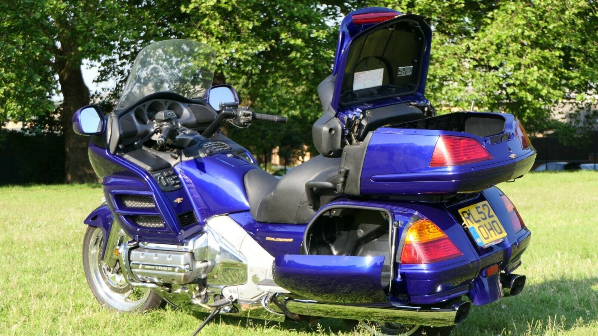HONDA GL1800 GOLDWING ABS 2003 MOTORCYCLE 51K MILES - EXTRAS, MOT, LOW MILES, FSH, GREAT CONDITION - Image 4 of 12