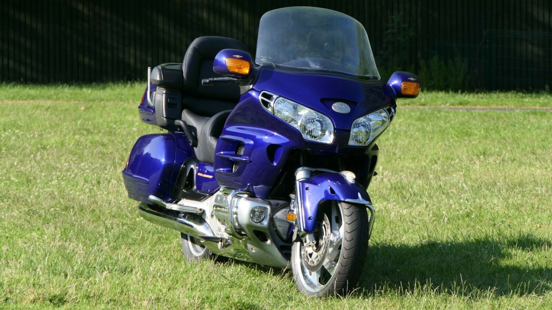 HONDA GL1800 GOLDWING ABS 2003 MOTORCYCLE 51K MILES - EXTRAS, MOT, LOW MILES, FSH, GREAT CONDITION - Image 9 of 12