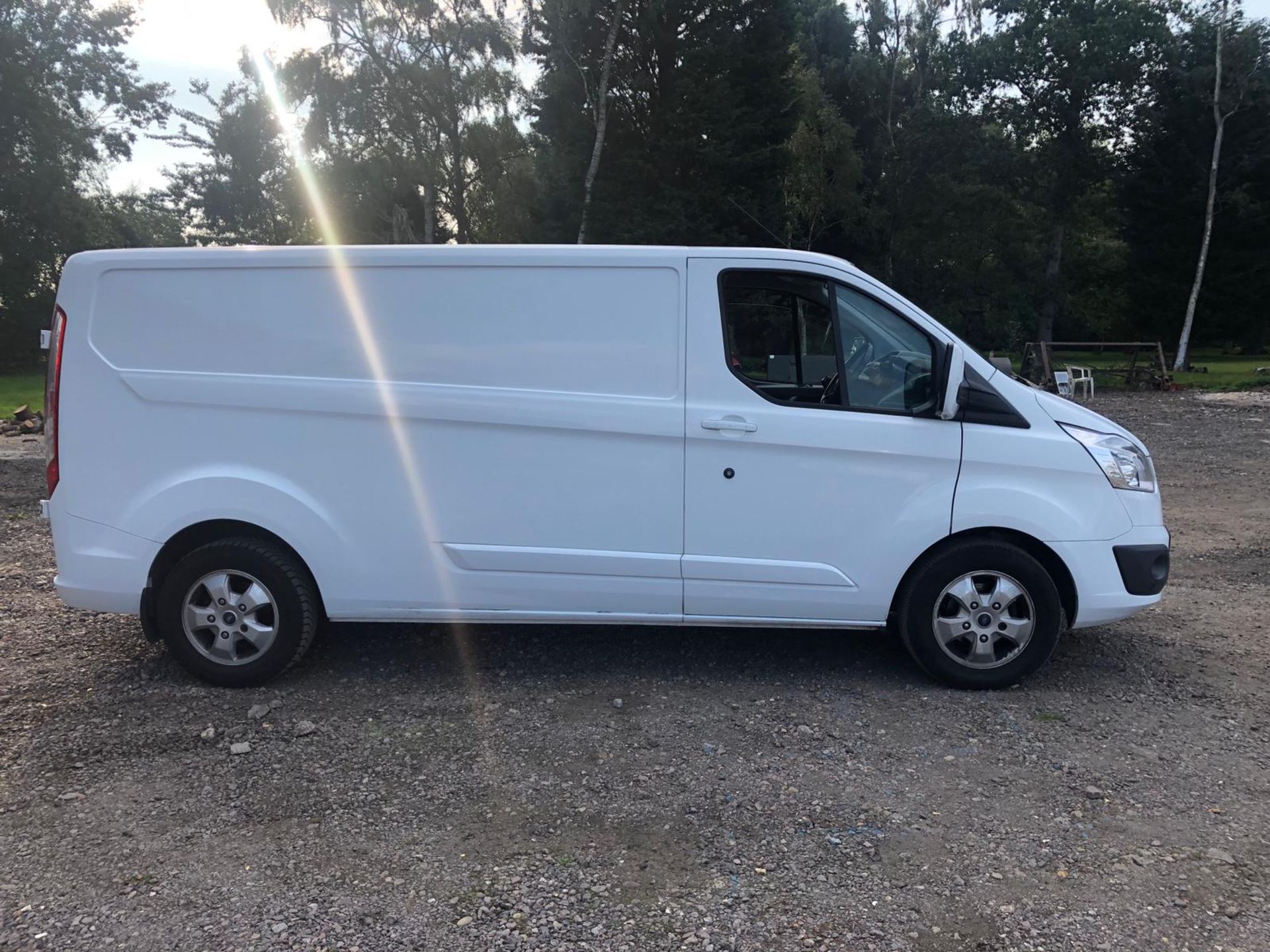 2016/66 REG FORD TRANSIT CUSTOM 290 LIMITED 2.0 DIESEL PANEL VAN, SHOWING 2 FORMER KEEPERS *NO VAT* - Image 7 of 10