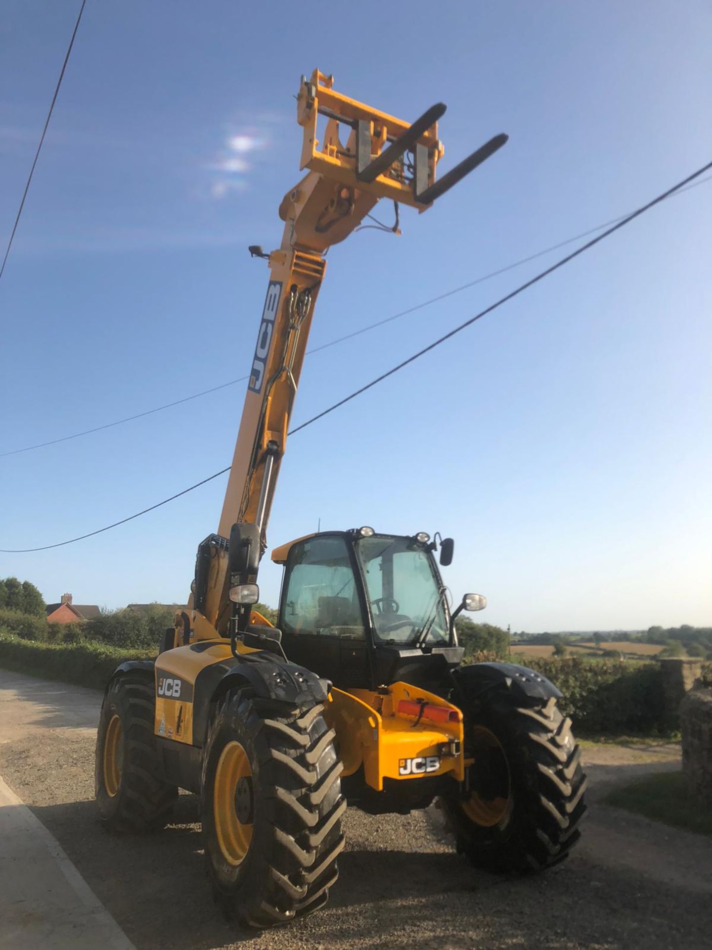 2012 JCB 550-80 AGRI PLUS TELEHANDLER, RUNS, DRIVES AND LIFTS, SHOWING 4214 HOURS *PLUS VAT* - Image 2 of 11