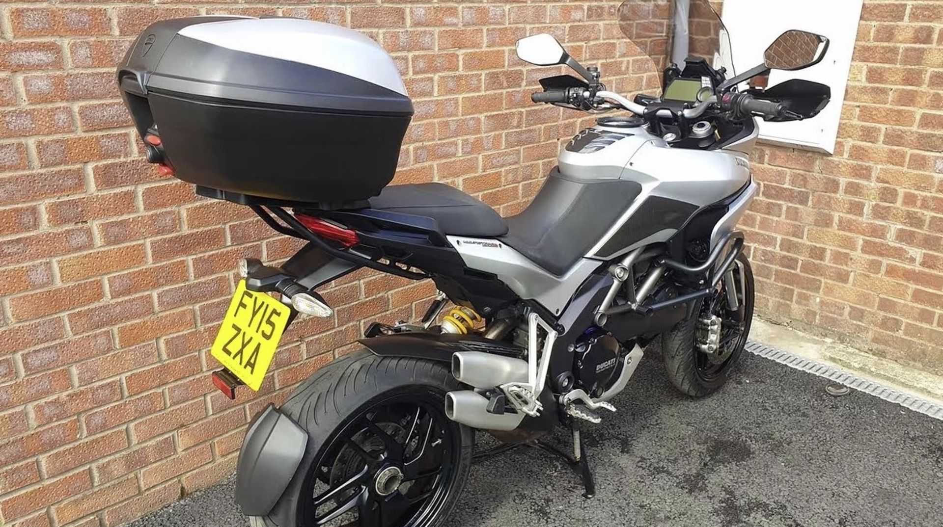 2015/15 REG DUCATI MULTISTRADA 1200 S TOURIN 1.2 PETROL SILVER MOTORCYCLE, SHOWING 1 FORMER KEEPER - Image 4 of 6