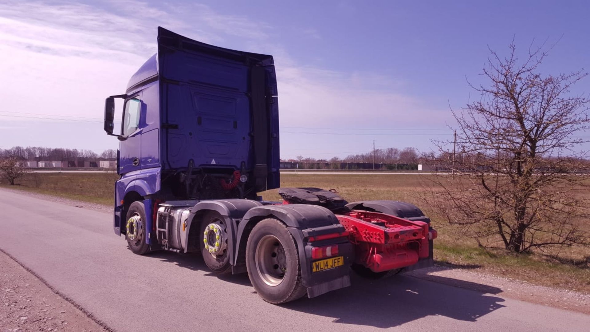 2014/14 REG MERCEDES ACTROS 2545LS BLUE LHD TRACTOR UNIT, SHOWING 3 FORMER KEEPERS *NO VAT* - Image 2 of 7