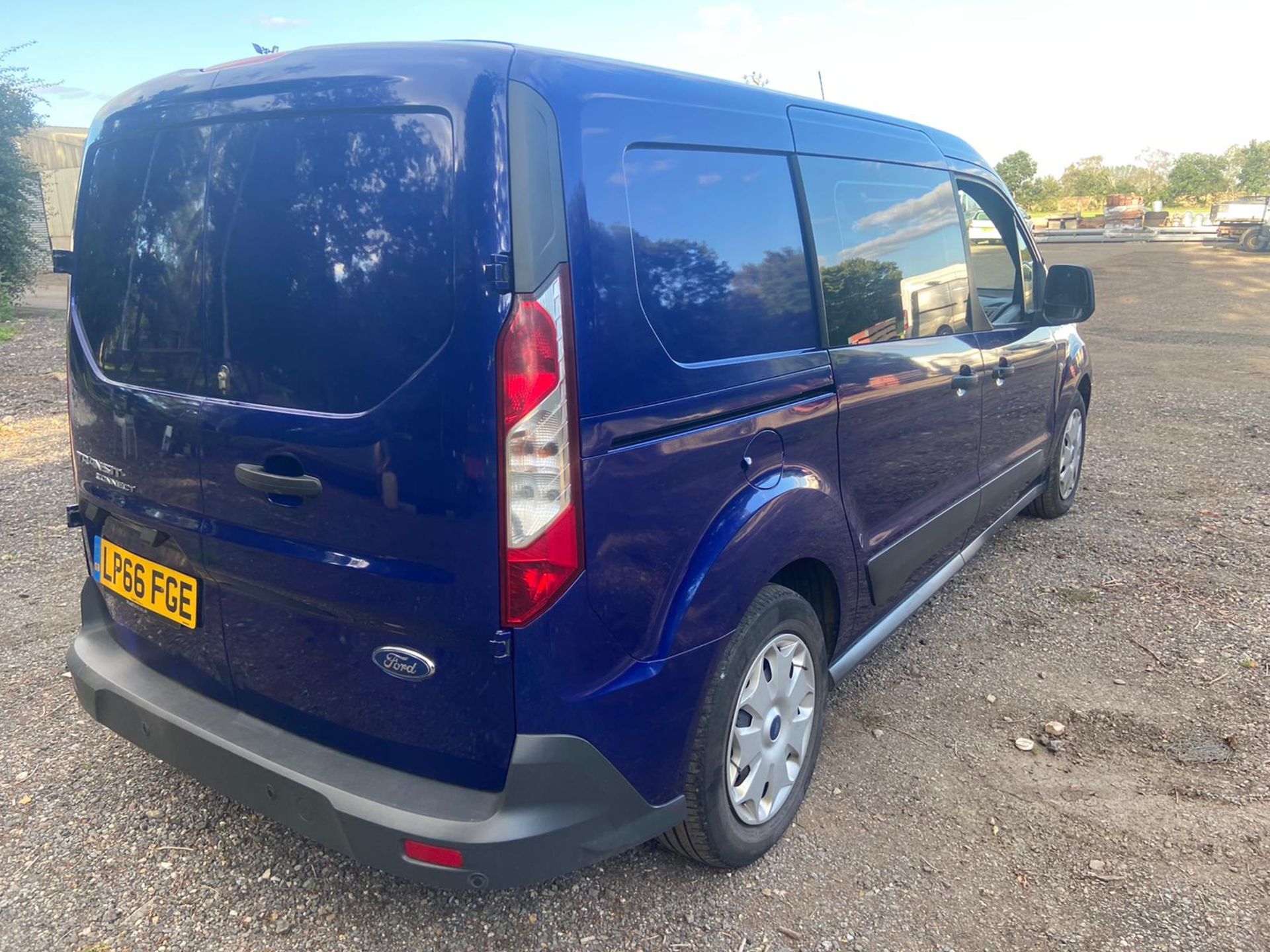 2016/66 REG FORD TRANSIT CONNECT 230 1.5 DIESEL BLUE PANEL VAN, SHOWING 0 FORMER KEEPERS *PLUS VAT* - Image 6 of 10