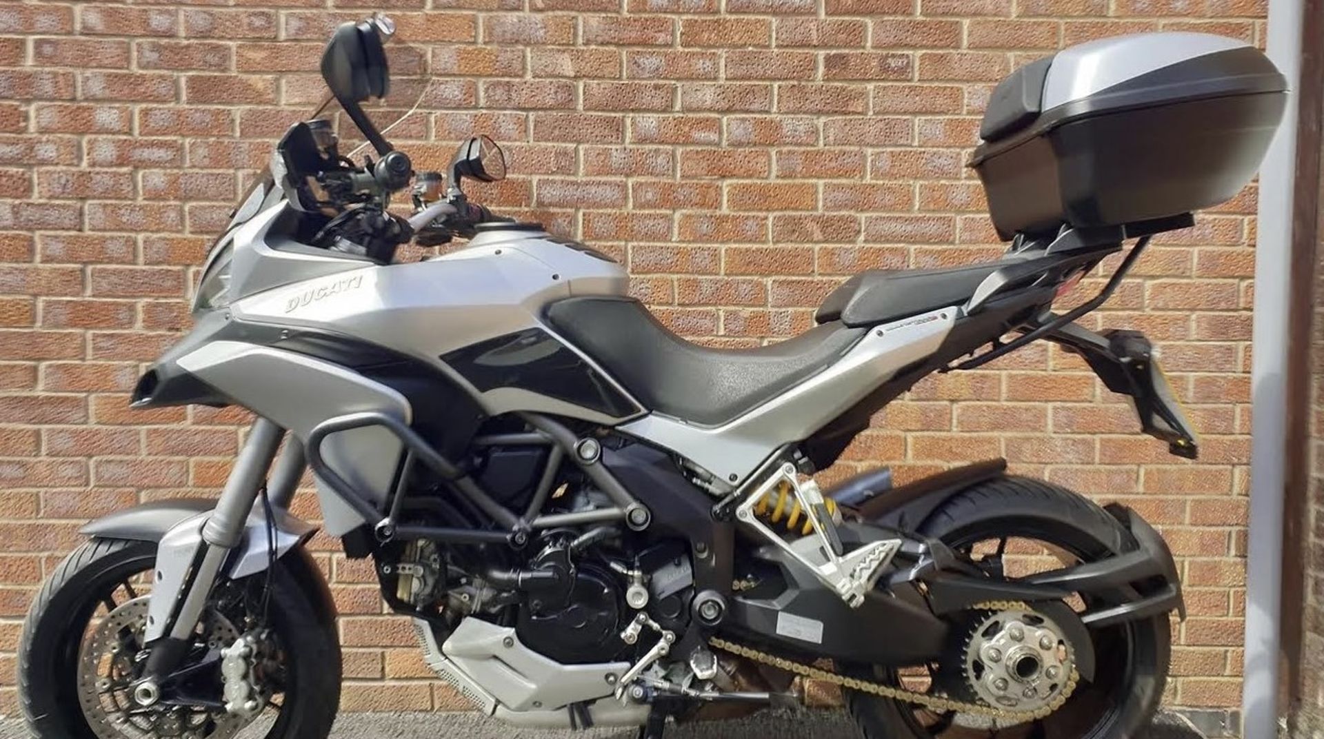 2015/15 REG DUCATI MULTISTRADA 1200 S TOURIN 1.2 PETROL SILVER MOTORCYCLE, SHOWING 1 FORMER KEEPER - Image 5 of 6
