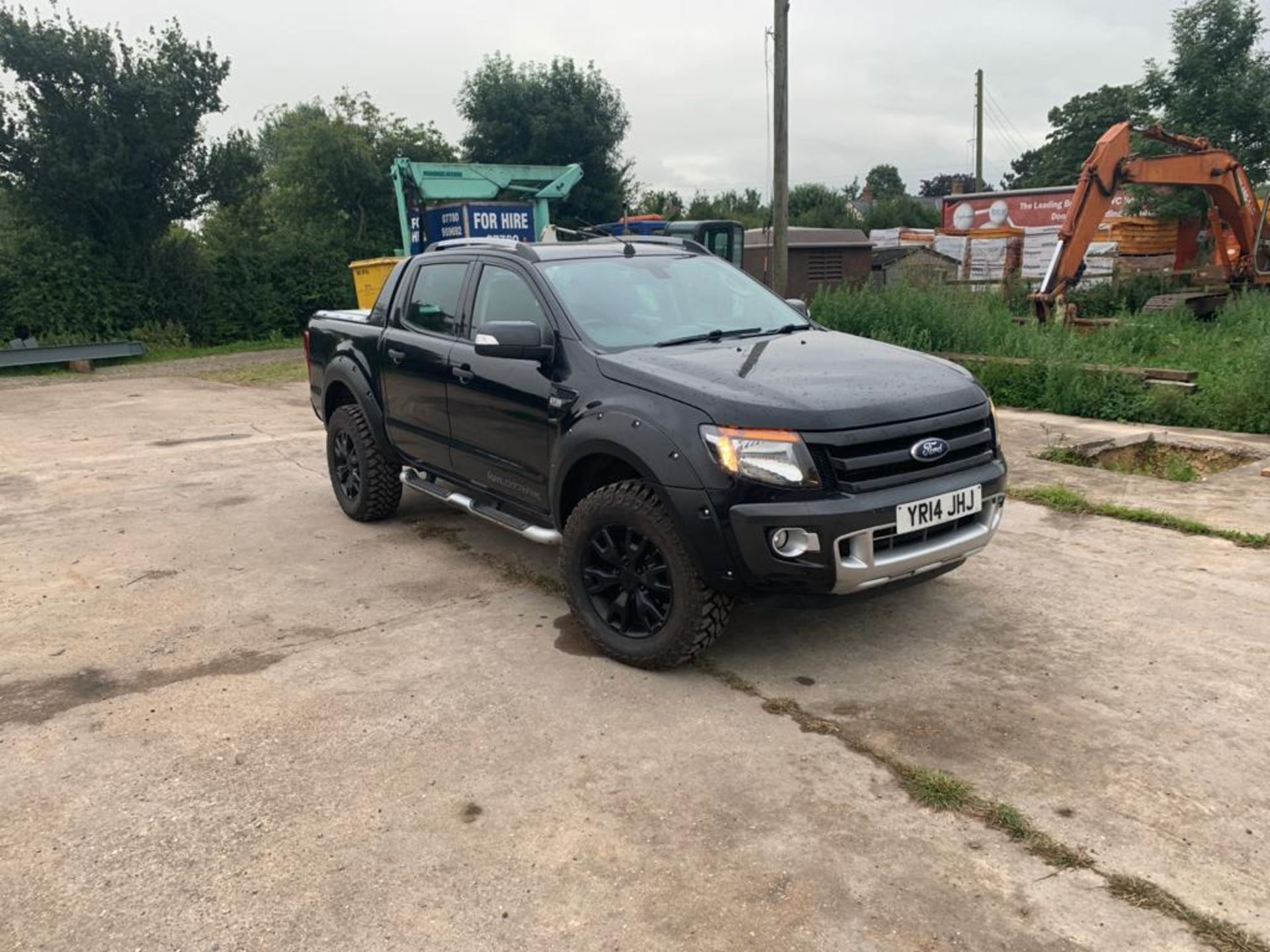 2014/14 REG FORD RANGER WILDTRAK 4X4 D/C TDCI 3.2L AUTOMATIC BLACK PICK-UP, SHOWING 2 FORMER KEEPERS - Image 4 of 9