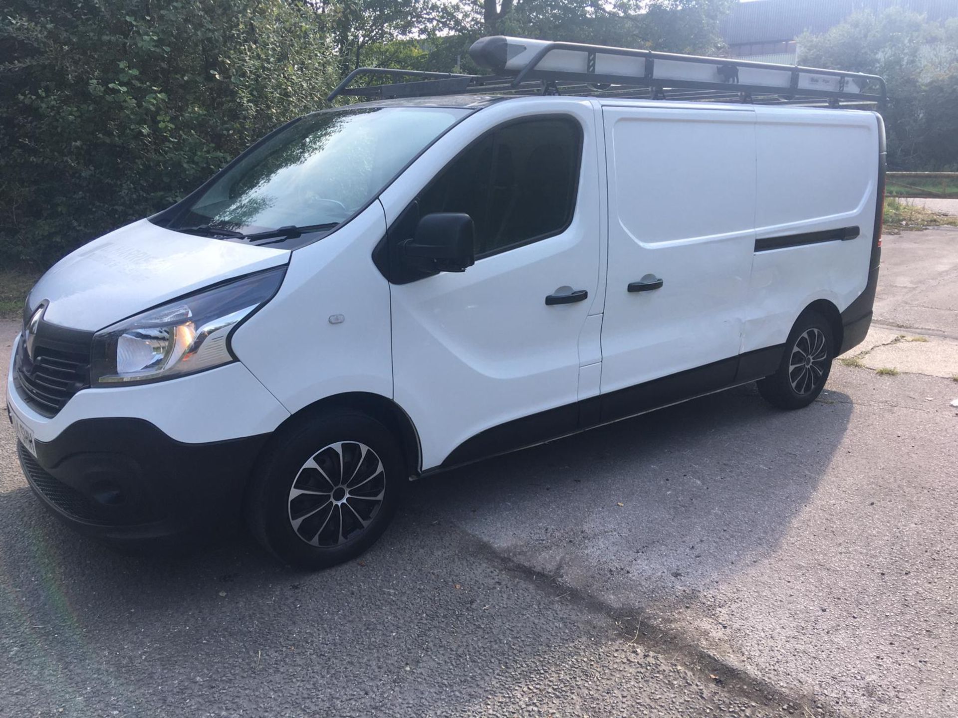 2016/16 REG RENAULT TRAFIC LL29 BUSINESS ENERGY D 1.6 DIESEL PANEL VAN, SHOWING 2 FORMER KEEPERS - Image 3 of 23