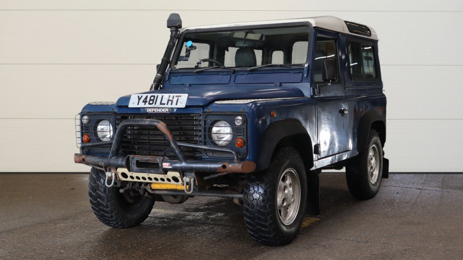 2001/Y REG LAND ROVER DEFENDER 90 TD5 2.5 DIESEL BLUE LIGHT 4X4 UTILITY *NO VAT* - Image 2 of 9