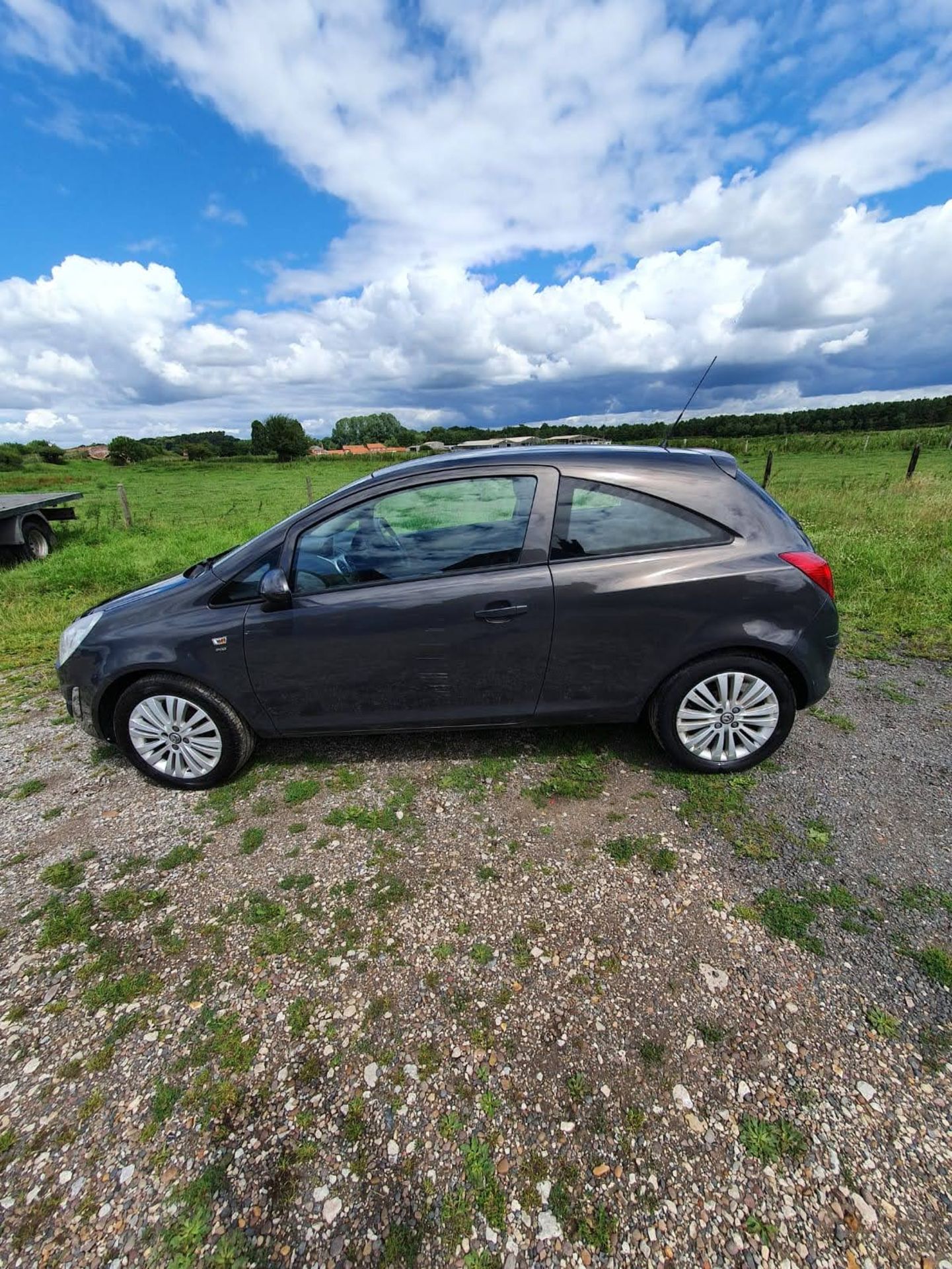 2013/63 REG VAUXHALL CORSA ENERGY 1.2 PETROL 85HP 3DR HATCHBACK, SHOWING 2 FORMER KEEPERS *NO VAT* - Image 4 of 12