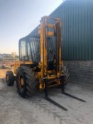 JCB 926 ALL TERRAIN FORKLIFT, RUNS, DRIVES AND LIFTS, SHOWING 2742 HOURS *PLUS VAT*