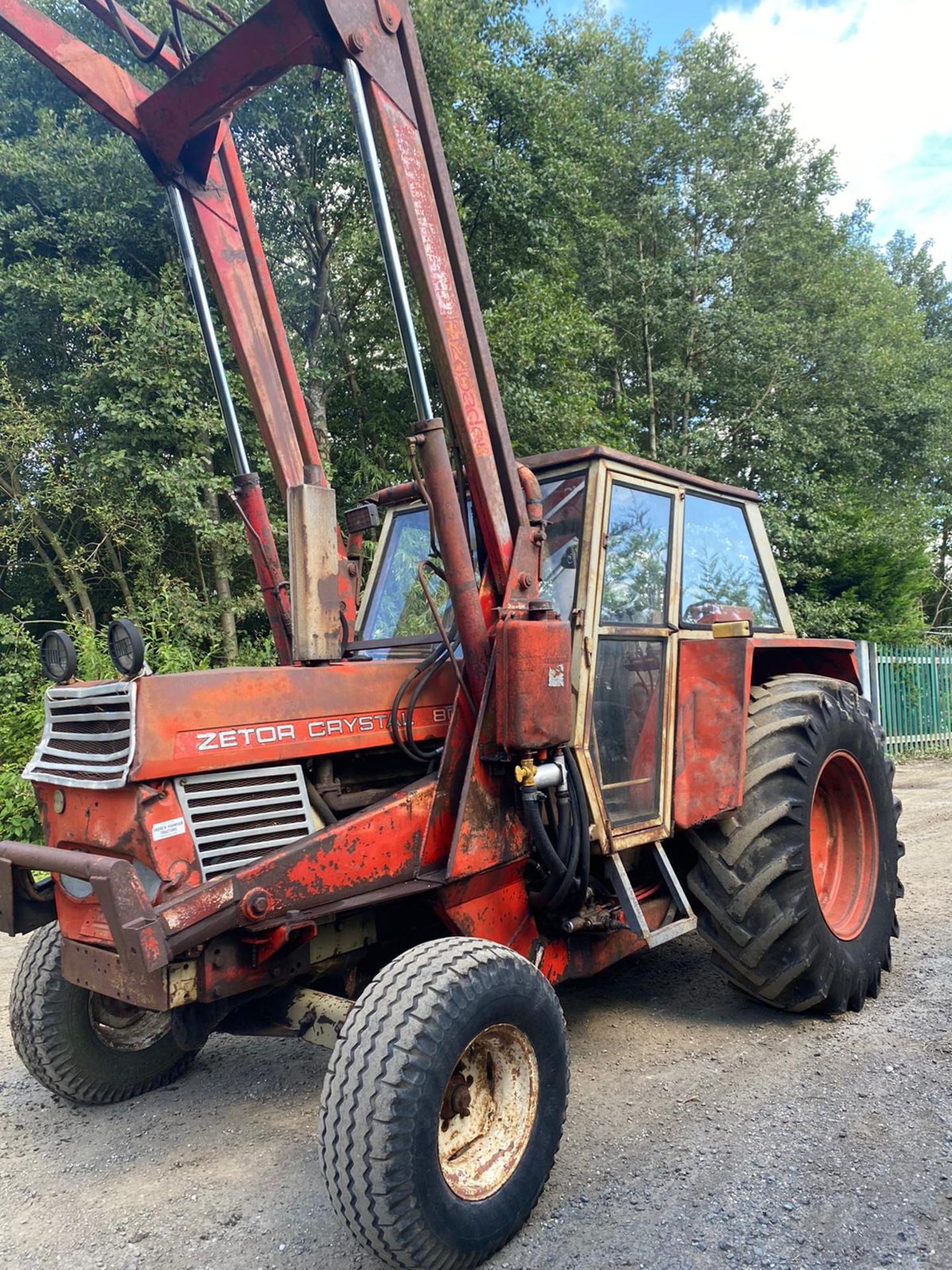 ZETOR CRYSTAL 8011 LOADER TRACTOR, RUNS, WORKS AND LIFTS, IN GOOD CONDITION *PLUS VAT* - Bild 2 aus 6