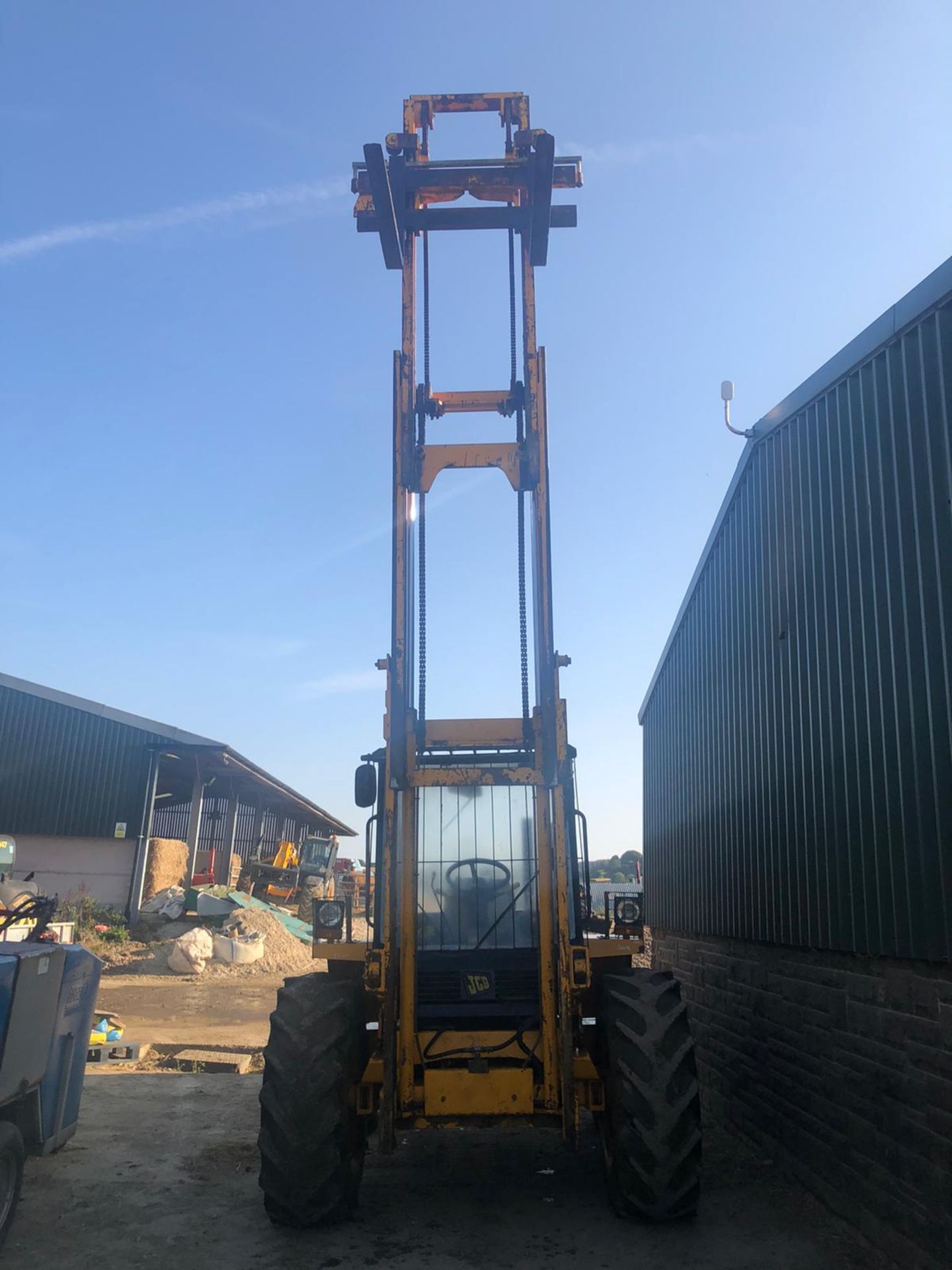 JCB 926 ALL TERRAIN FORKLIFT, RUNS, DRIVES AND LIFTS, SHOWING 2742 HOURS *PLUS VAT* - Bild 2 aus 6