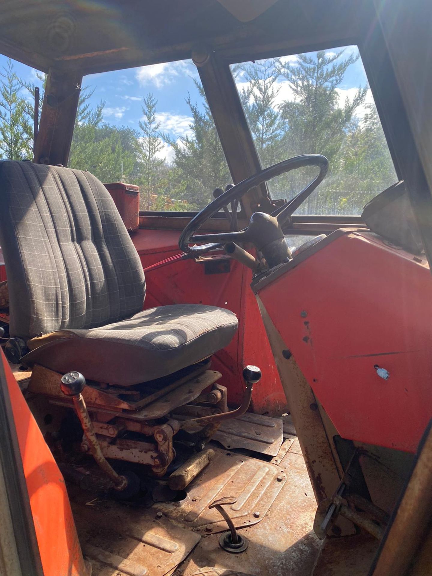 ZETOR CRYSTAL 8011 LOADER TRACTOR, RUNS, WORKS AND LIFTS, IN GOOD CONDITION *PLUS VAT* - Bild 6 aus 6