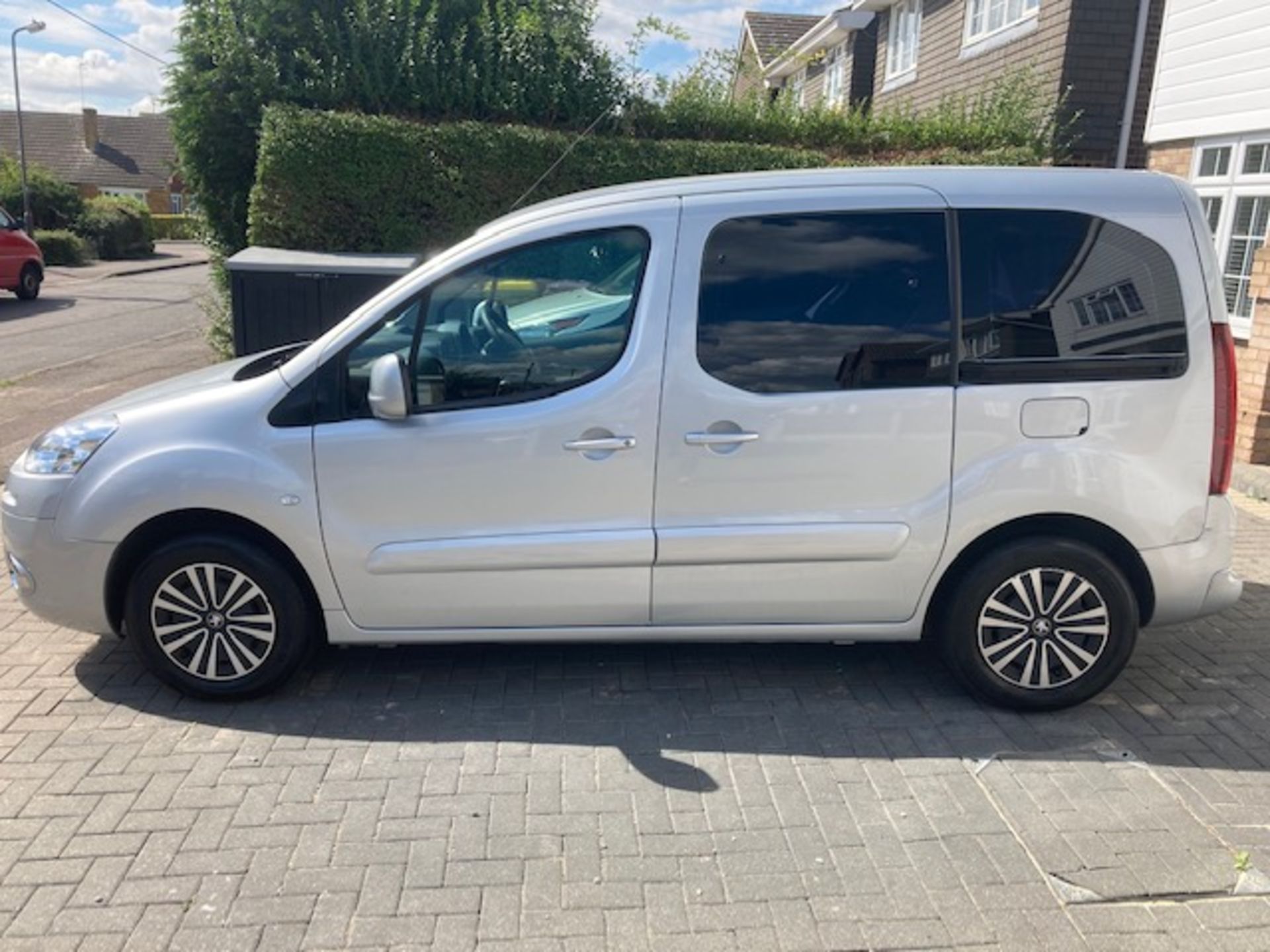 2014/14 REG PEUGEOT HORIZON S TEPEE 1.6 DIESEL SILVER 5 SPEED MANUAL, CONVERSION BY ALLIED MOBILITY - Image 4 of 8