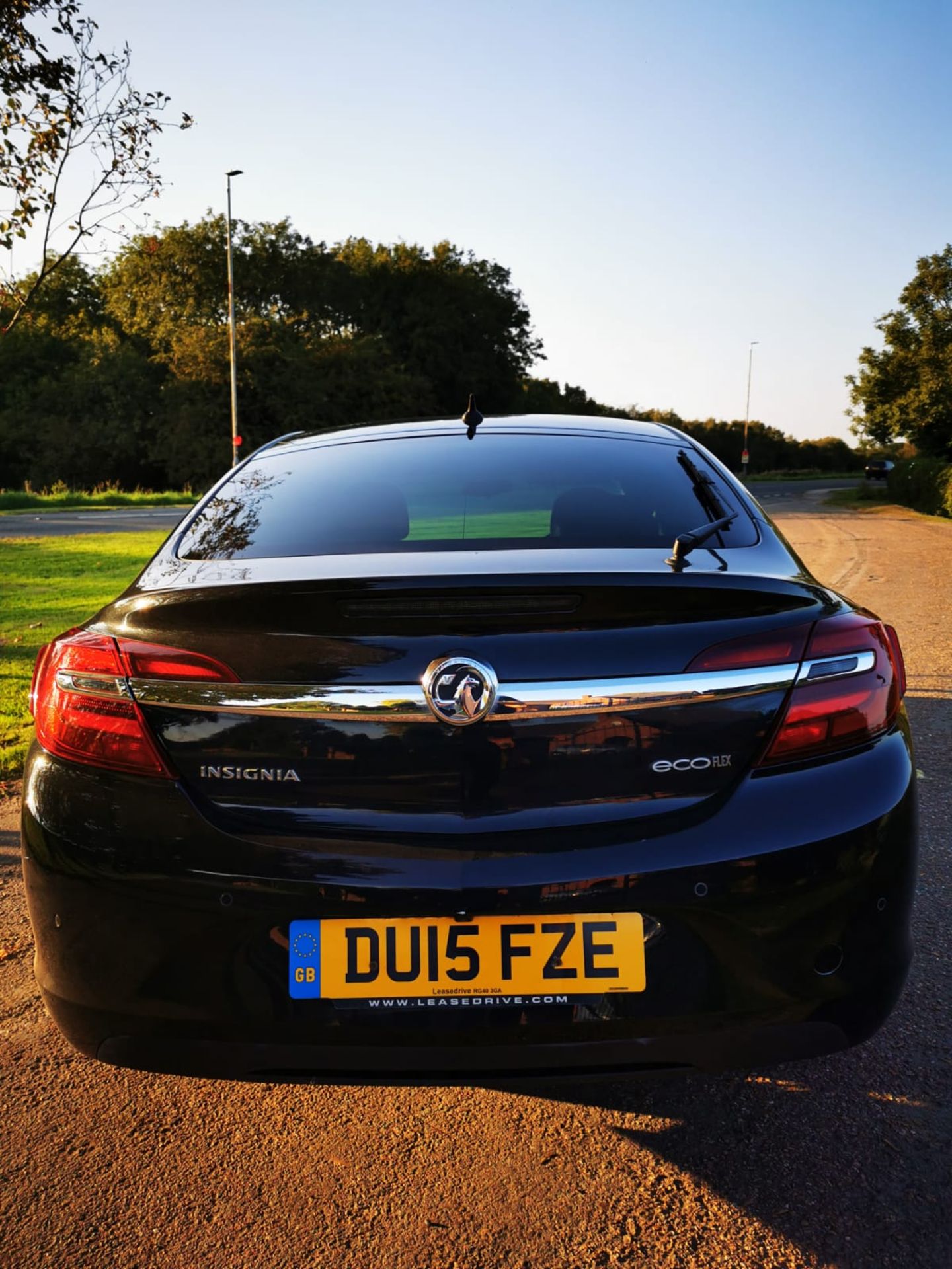 2015/15 REG VAUXHALL INSIGNIA DESIGN NAV CDTI ECO 2.0 DIESEL BLACK 5 DOOR, SHOWING 0 FORMER KEEPERS - Image 7 of 24