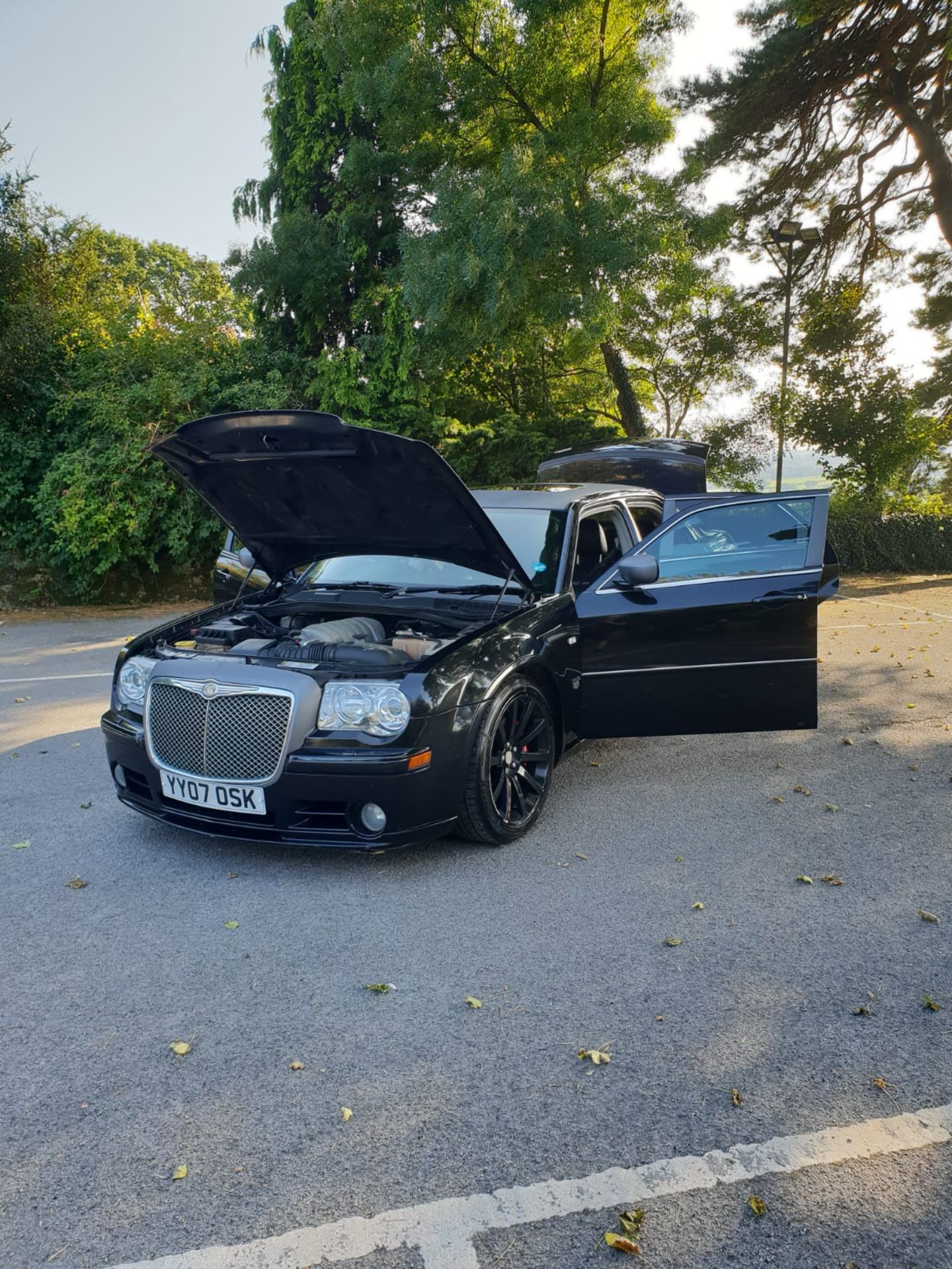 2007/07 REG CHRYSLER 300C SRT-8 AUTO 6.1L PETROL BLACK 4 DOOR SALOON *NO VAT* - Image 8 of 22