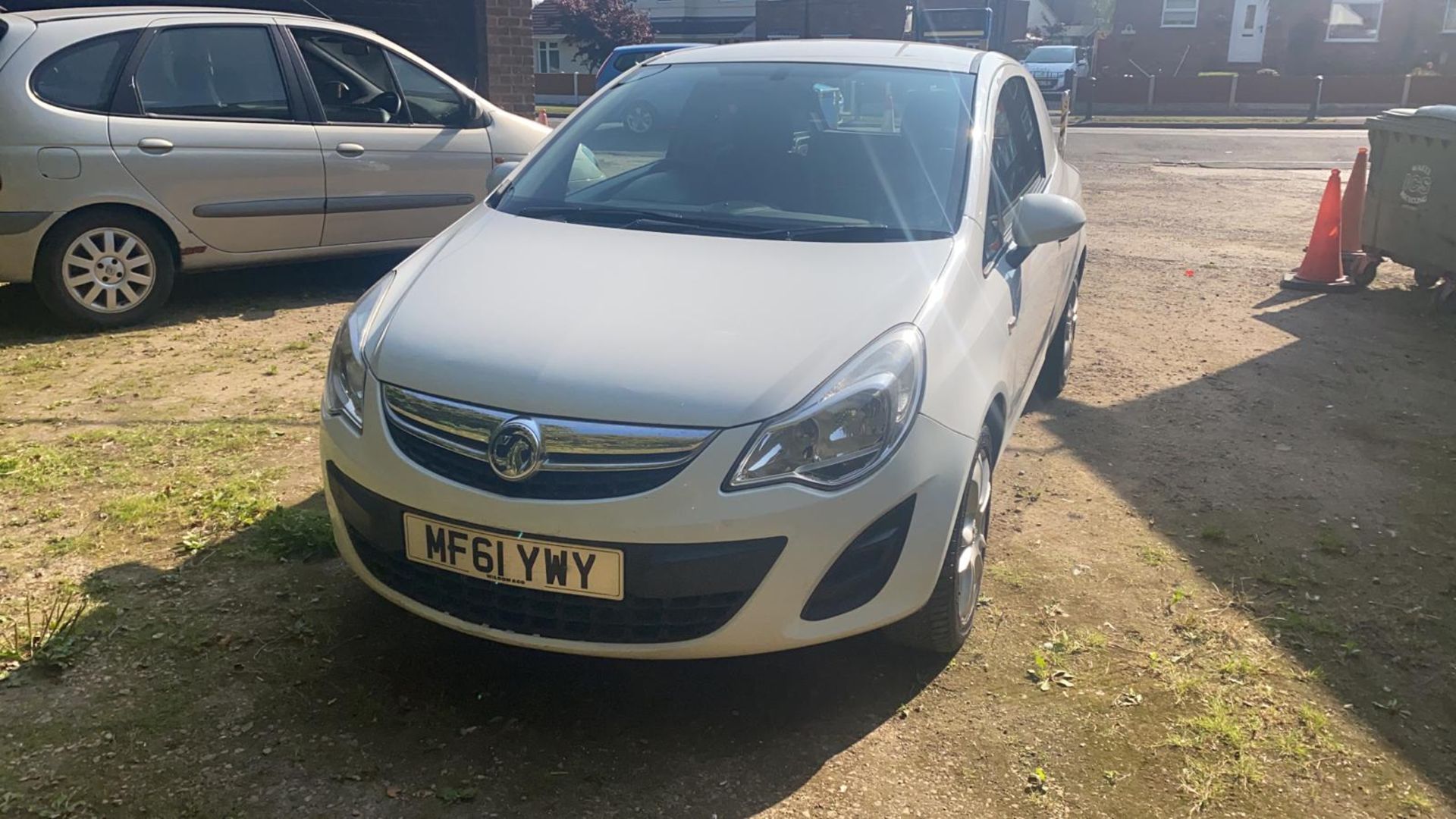 2011/61 REG VAUXHALL CORSA CDTI 1.25 DIESEL CAR / VAN WHITE, SHOWING 1 FORMER KEEPER *NO VAT* - Bild 2 aus 9