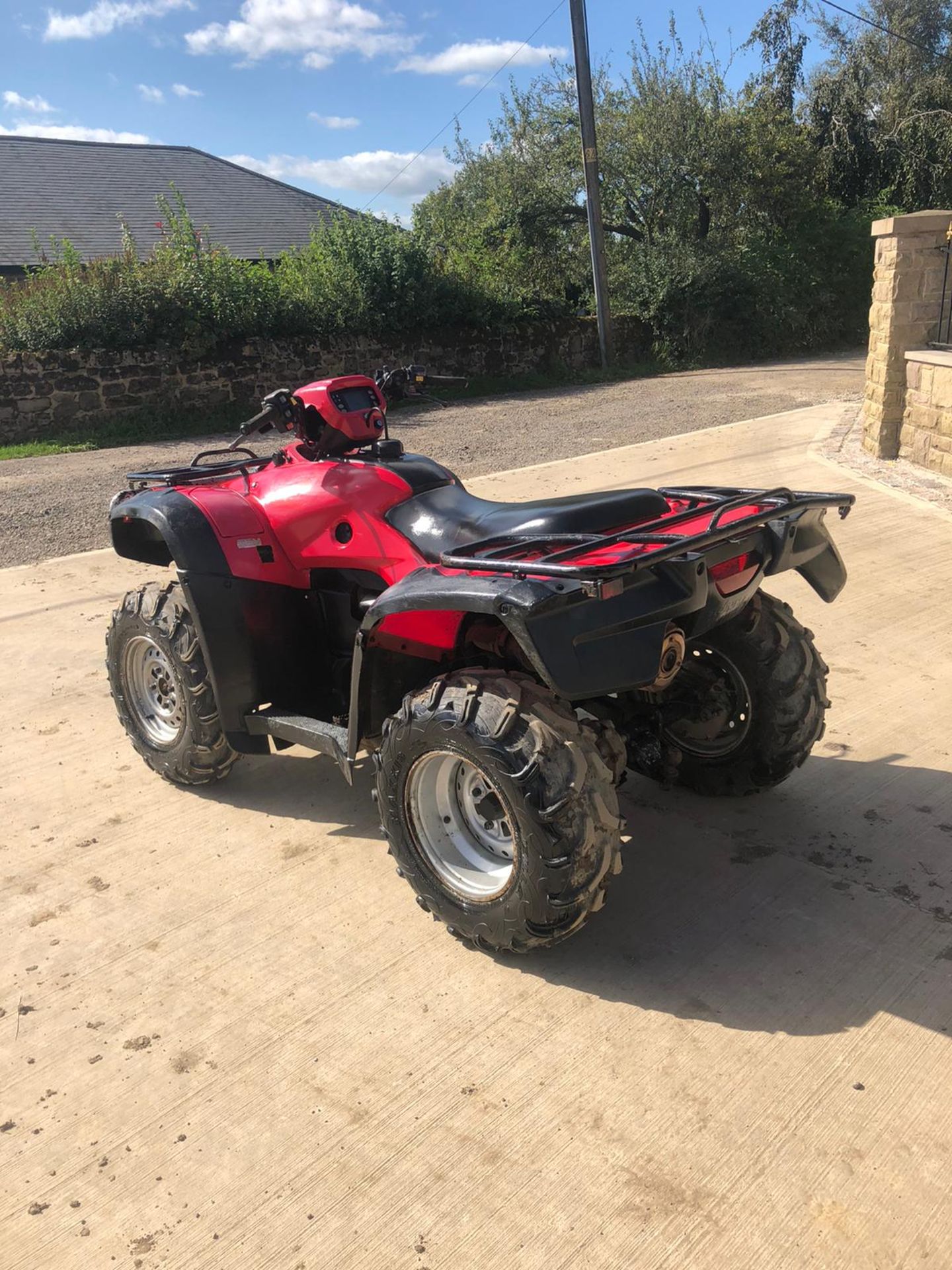 HONDA FOREMAN 4X4 FARM QUAD, WORKING WHEN LAST USED BUT KEYS HAVE BEEN LOST SINCE *NO VAT* - Image 4 of 4