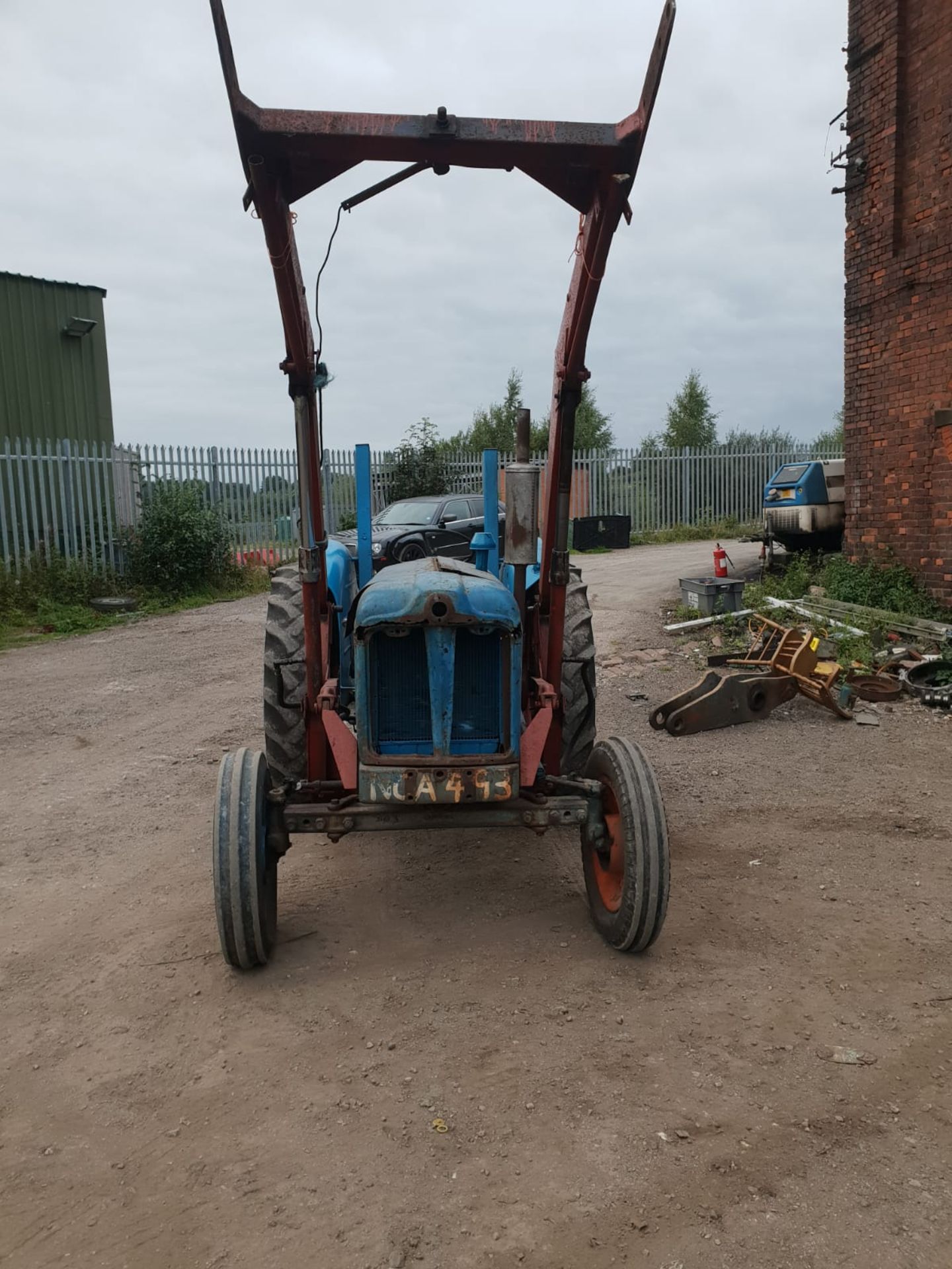 FORDSON MAJOR DIESEL TRACTOR GOOD WORKING ORDER, EVERYTHING WORKING FINE *NO VAT* - Image 3 of 7