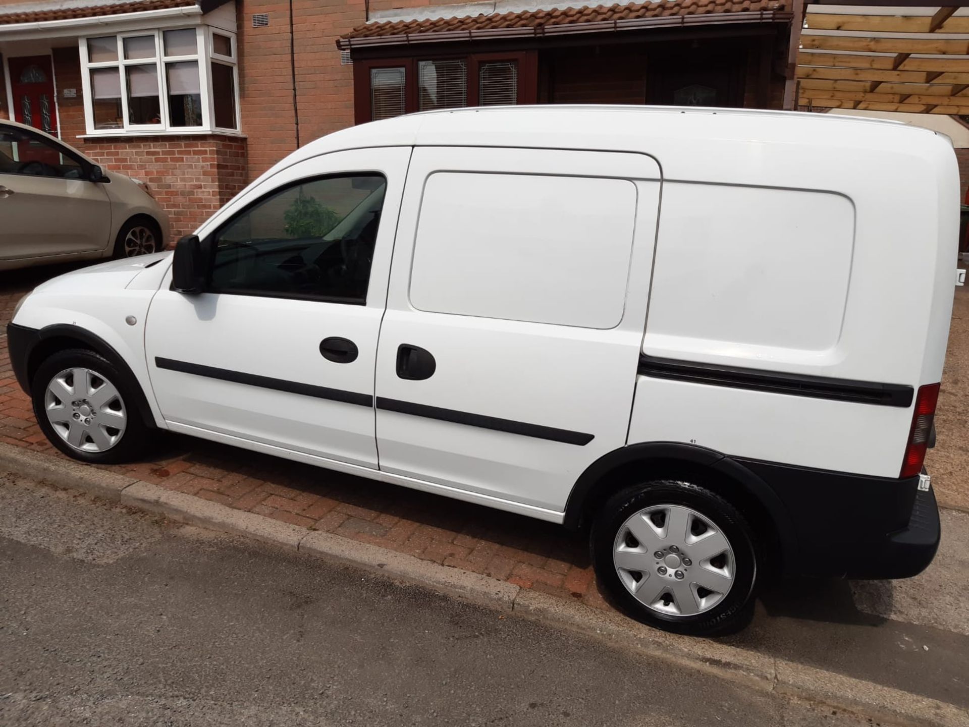 2009/58 REG VAUXHALL COMBO 2000 CDTI 1.25 DIESEL WHITE VAN, SHOWING 0 FORMER KEEPERS *NO VAT* - Image 3 of 12